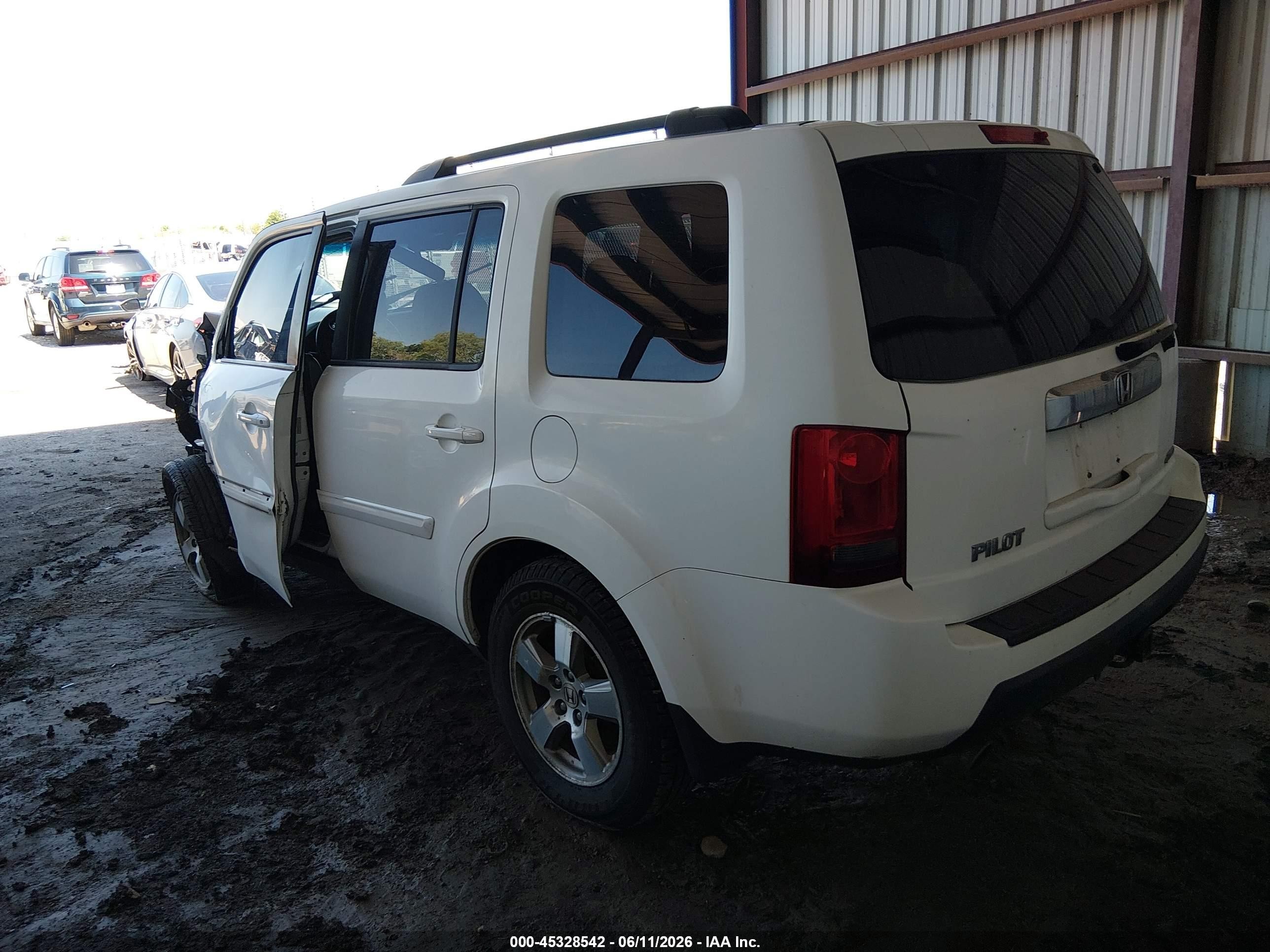 2010 Honda Pilot Ex-l White vin: 5FNYF4H64AB028663