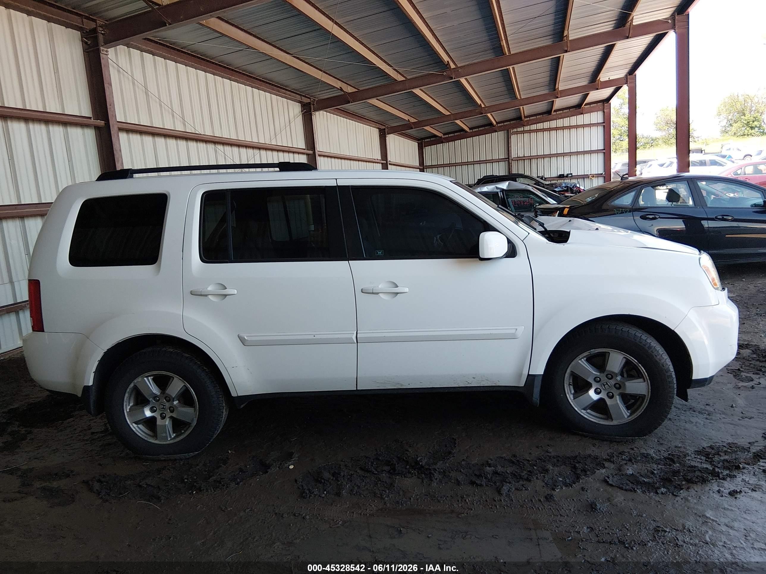 2010 Honda Pilot Ex-l White vin: 5FNYF4H64AB028663