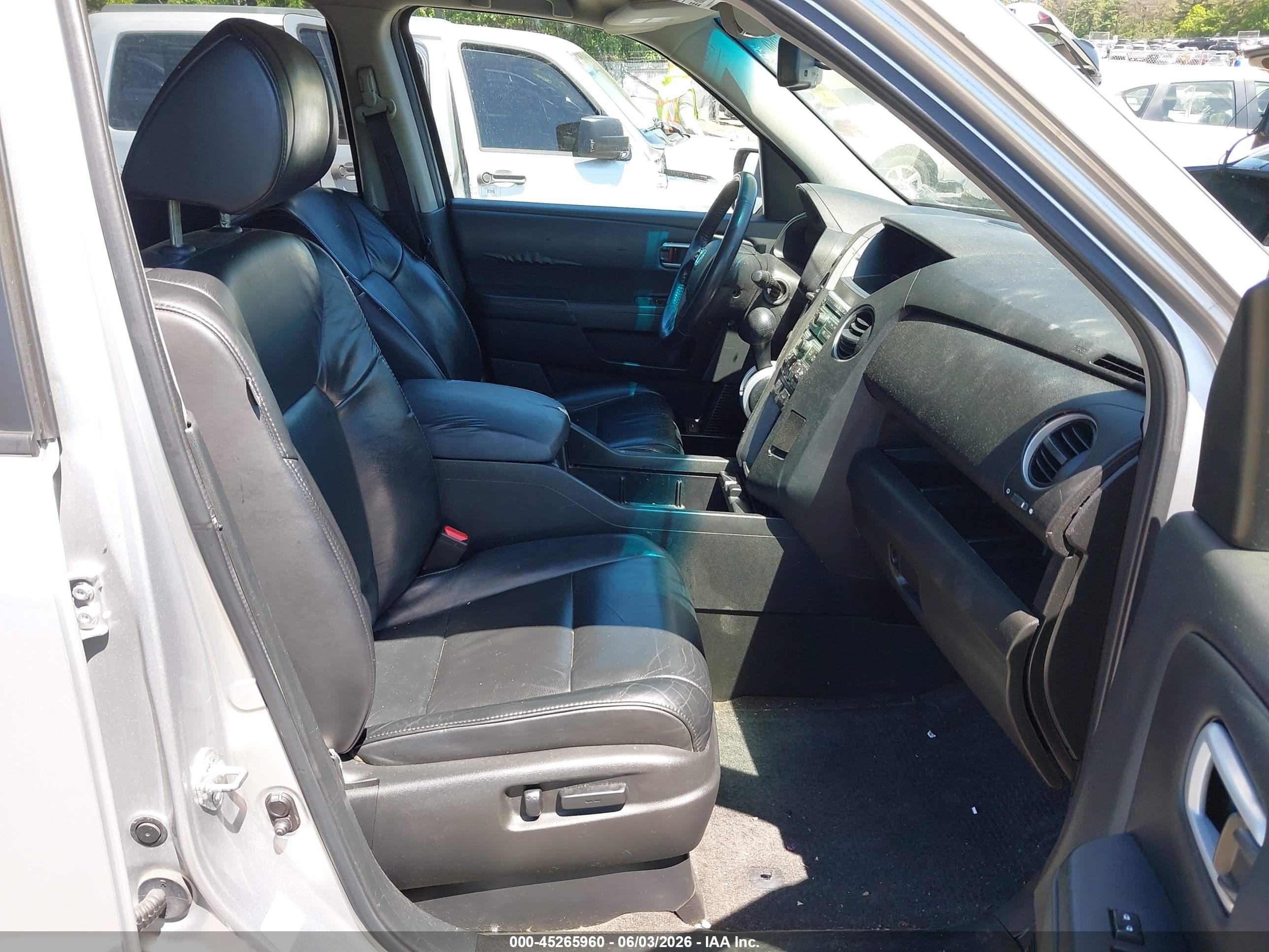 2011 Honda Pilot Ex-l Silver vin: 5FNYF4H65BB040273