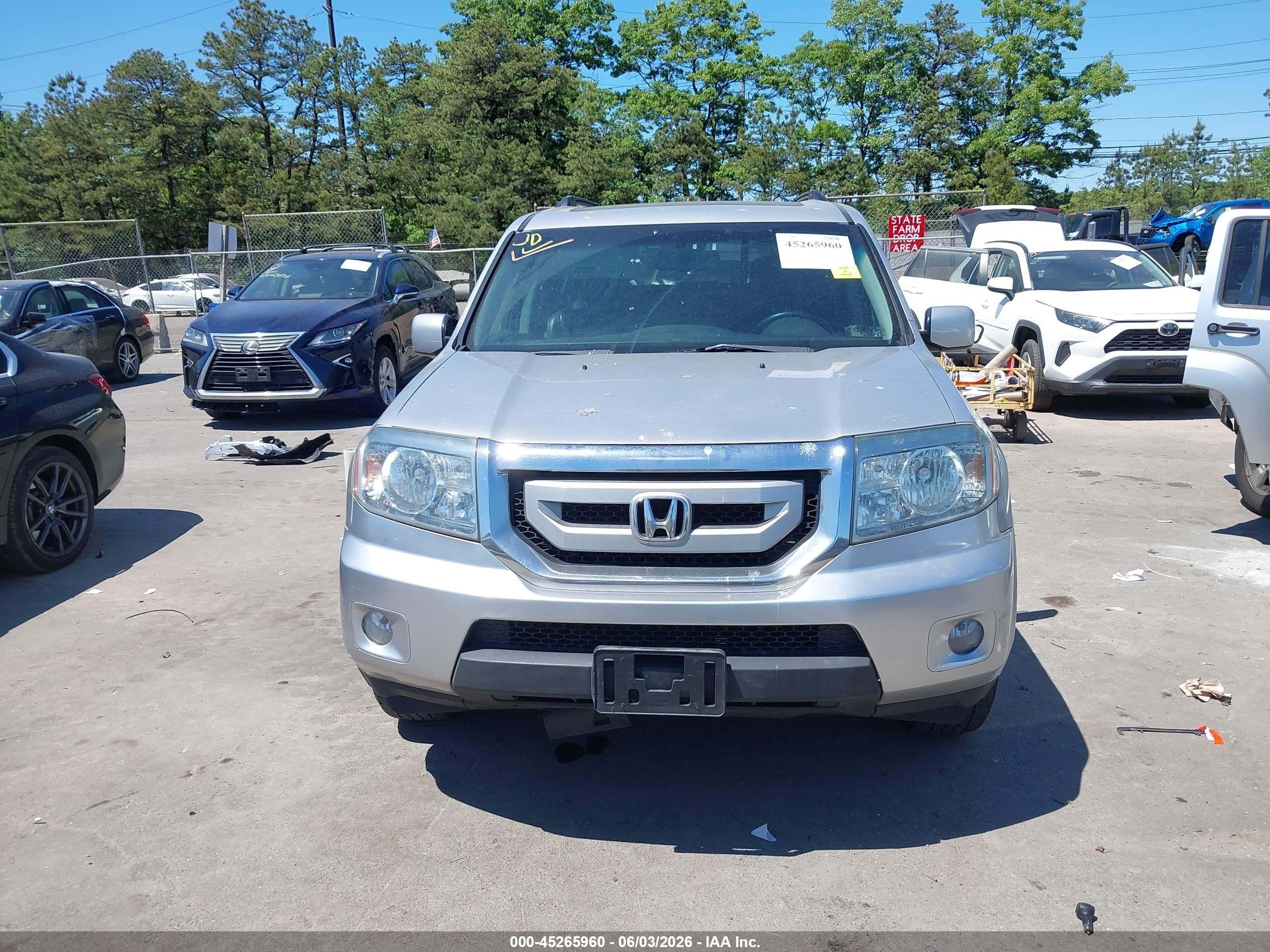 2011 Honda Pilot Ex-l Silver vin: 5FNYF4H65BB040273