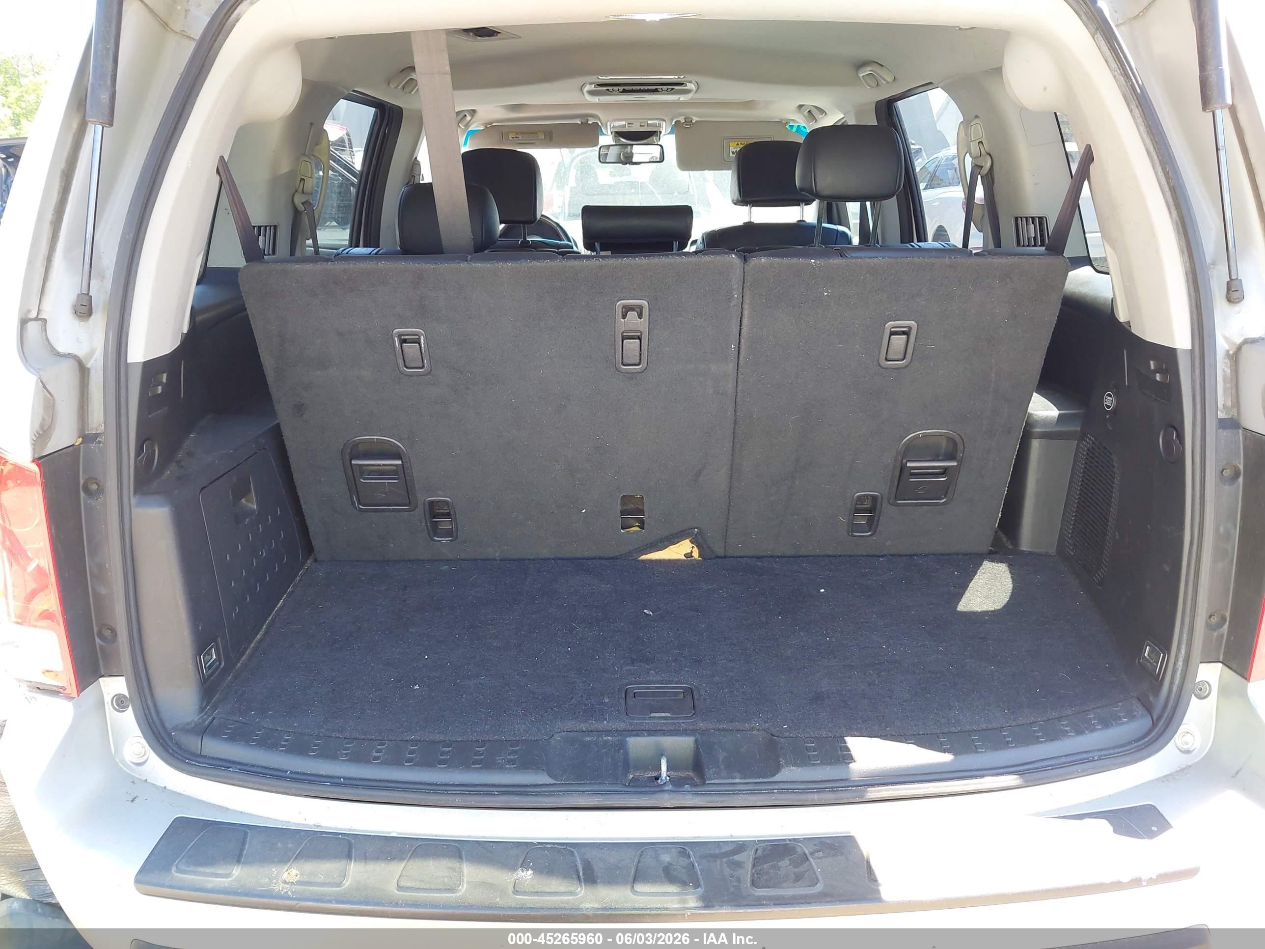 2011 Honda Pilot Ex-l Silver vin: 5FNYF4H65BB040273
