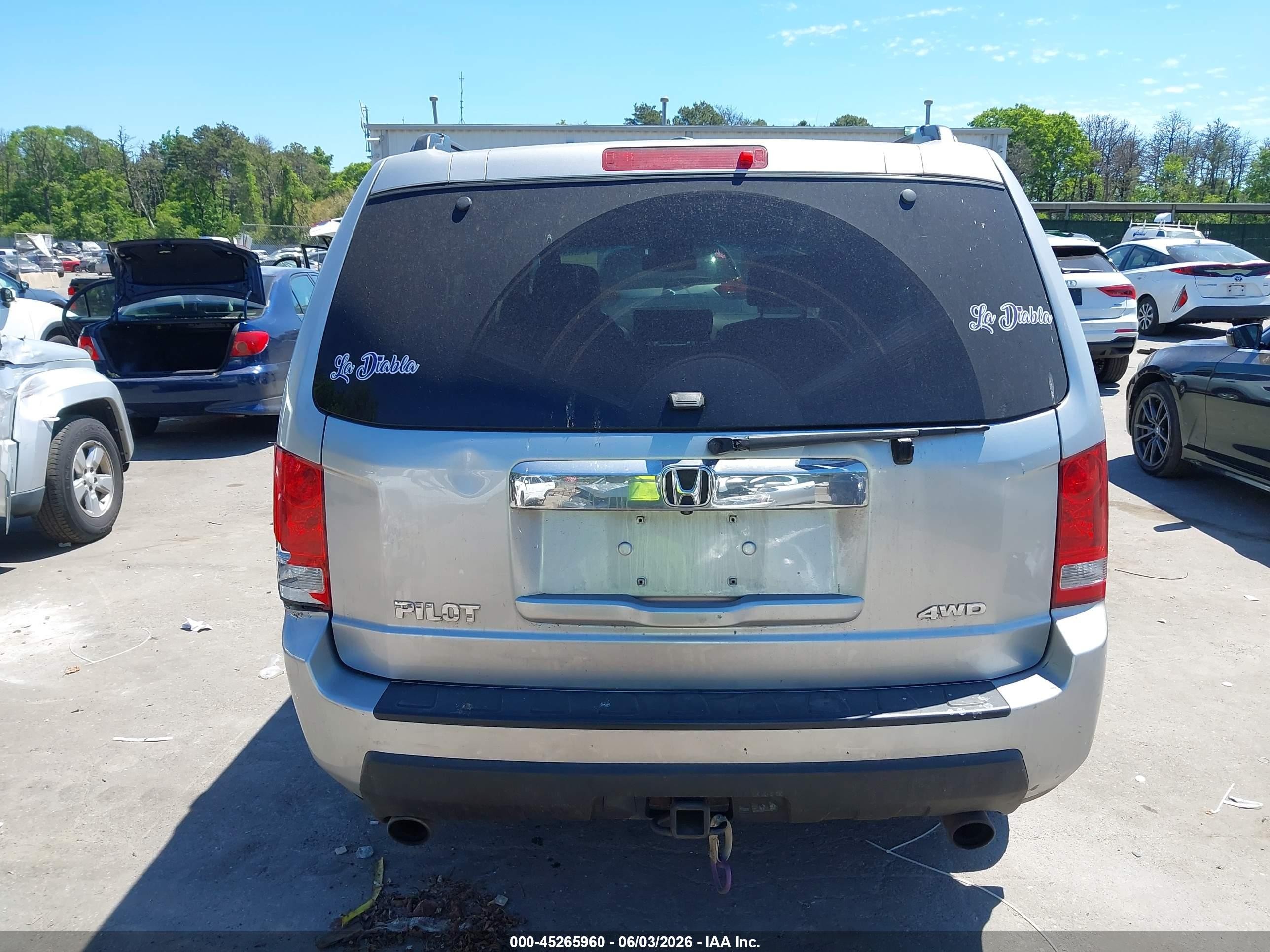 2011 Honda Pilot Ex-l Silver vin: 5FNYF4H65BB040273