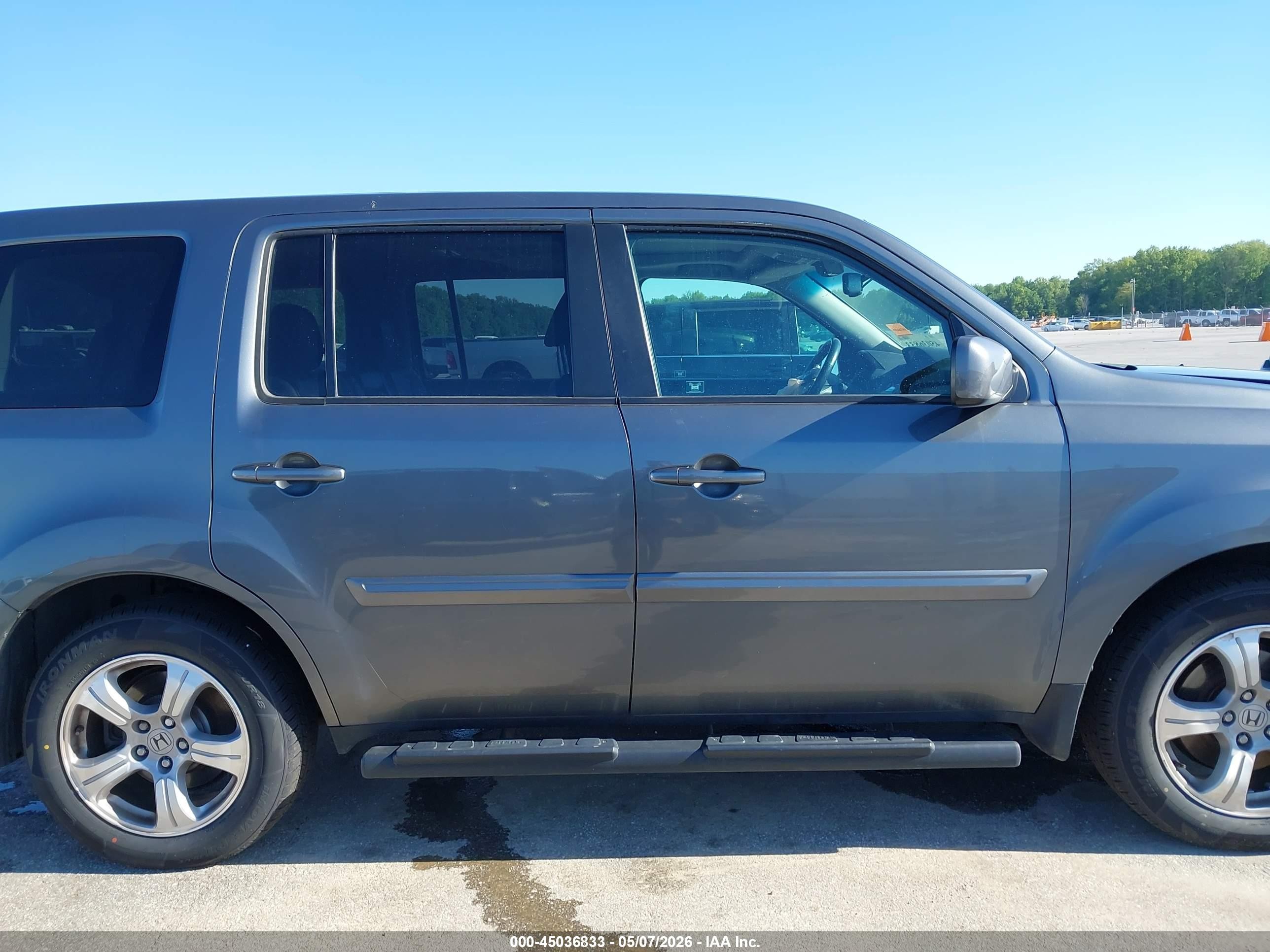 2012 Honda Pilot Ex-l Gray vin: 5FNYF4H65CB053591