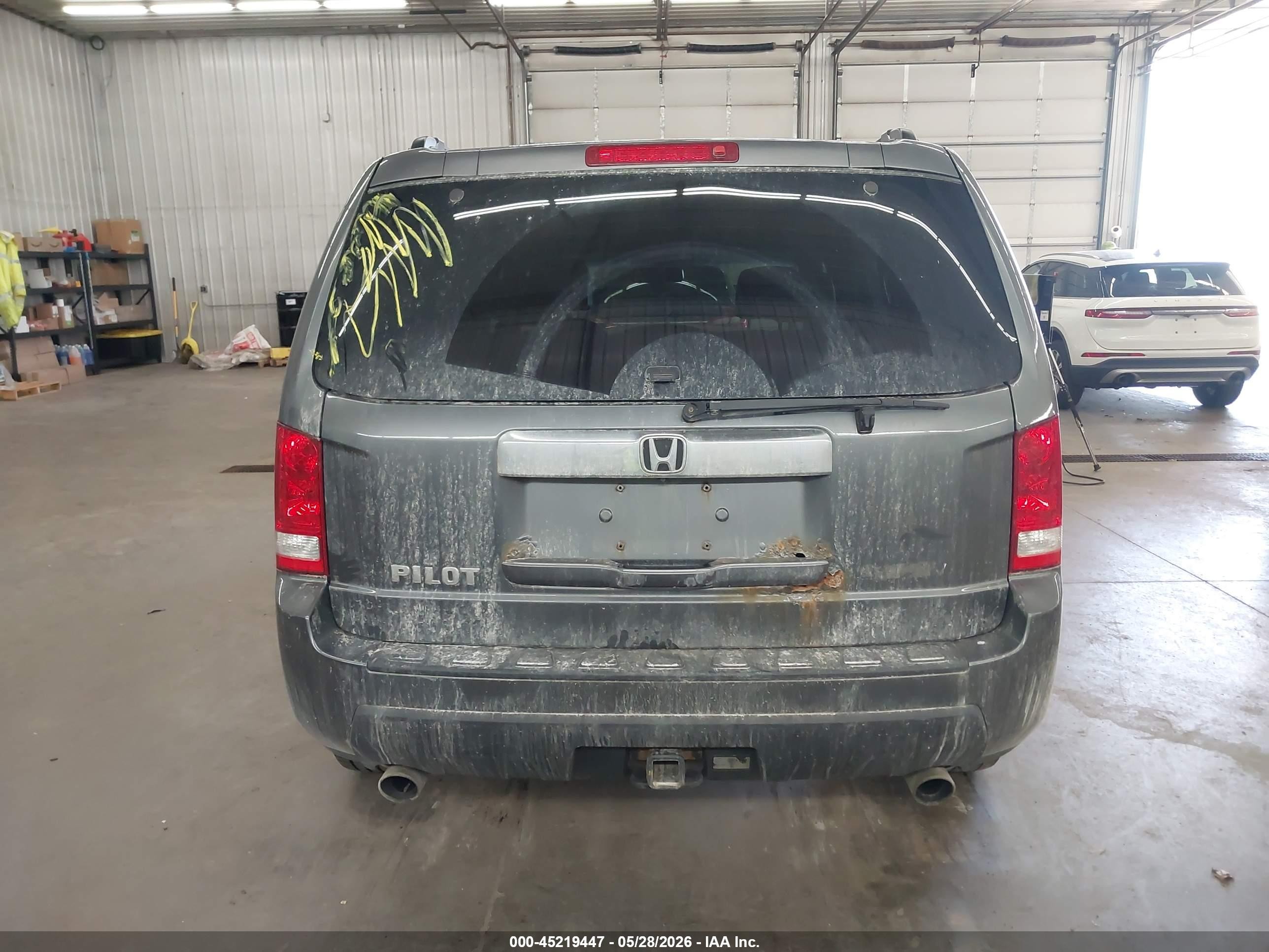 2010 Honda Pilot Ex-l Gray vin: 5FNYF4H66AB037770