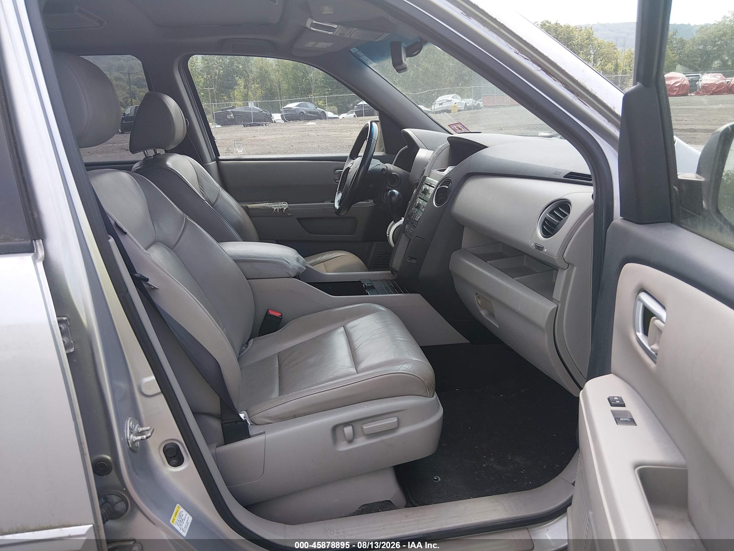 2011 Honda Pilot Ex-l Silver vin: 5FNYF4H66BB039004