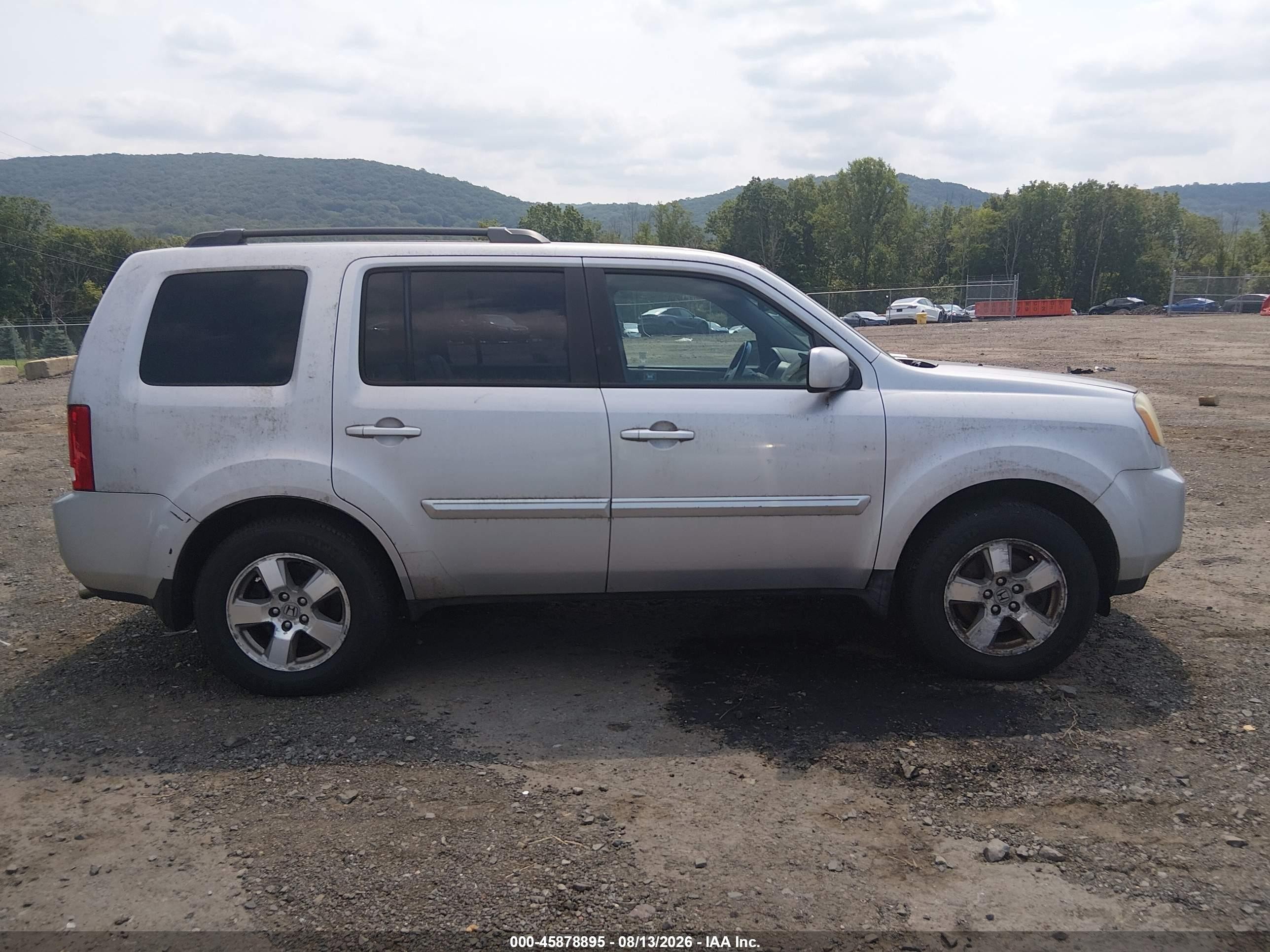 2011 Honda Pilot Ex-l Silver vin: 5FNYF4H66BB039004