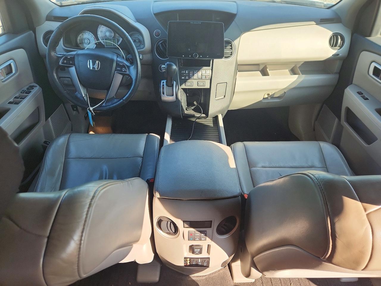 2011 Honda Pilot Exl White vin: 5FNYF4H67BB060668