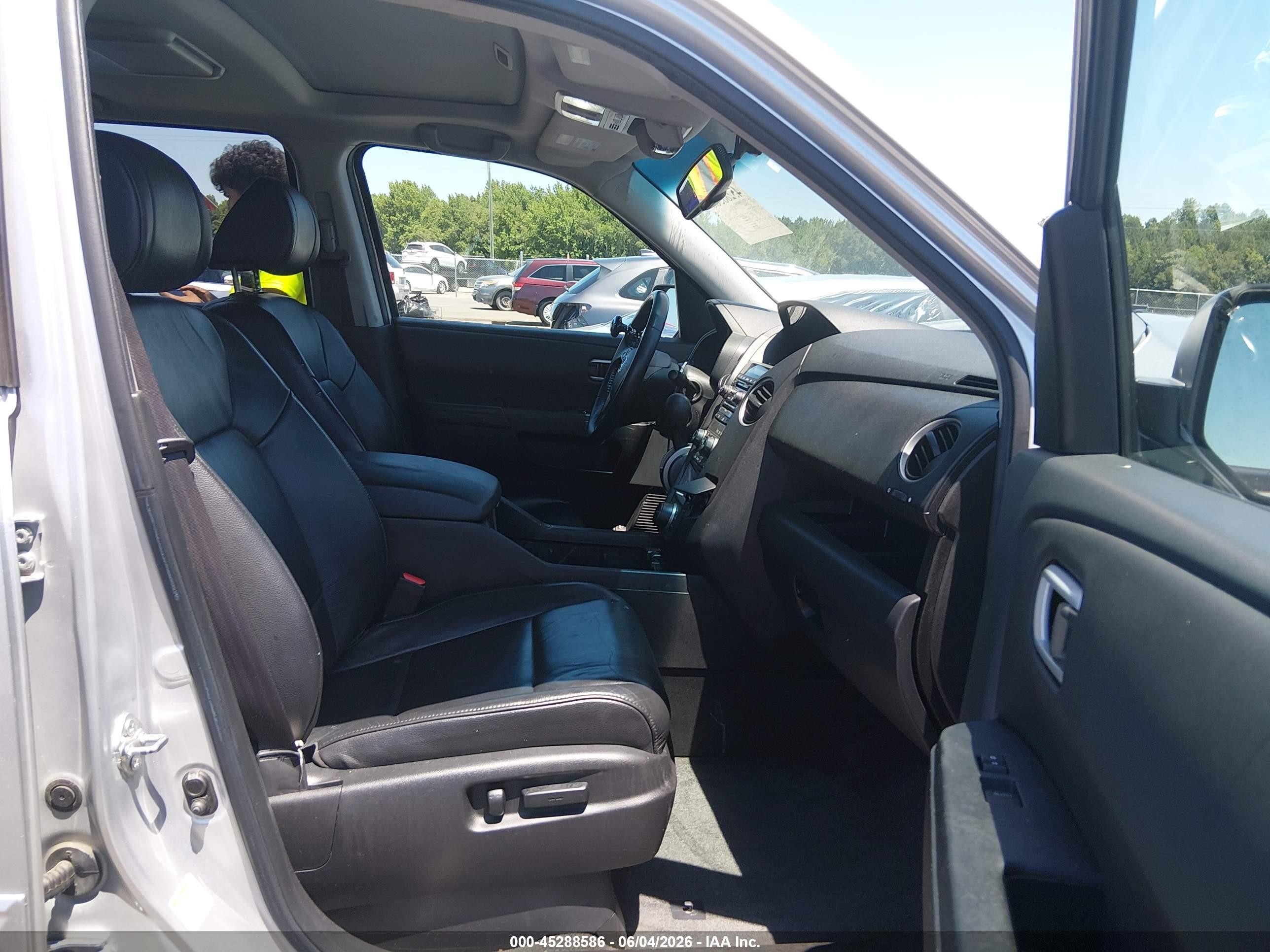 2012 Honda Pilot Ex-l Silver vin: 5FNYF4H67CB043967