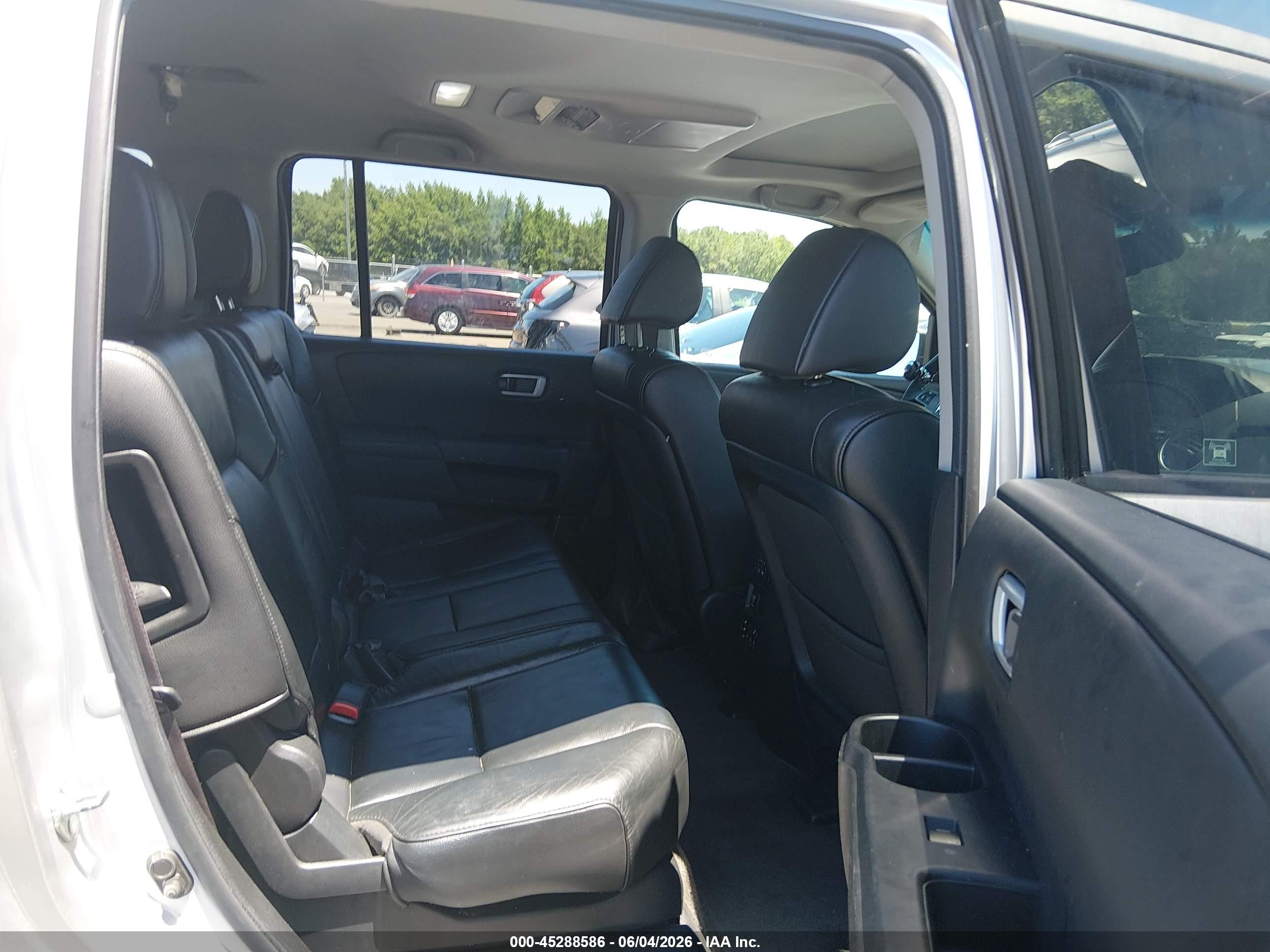 2012 Honda Pilot Ex-l Silver vin: 5FNYF4H67CB043967