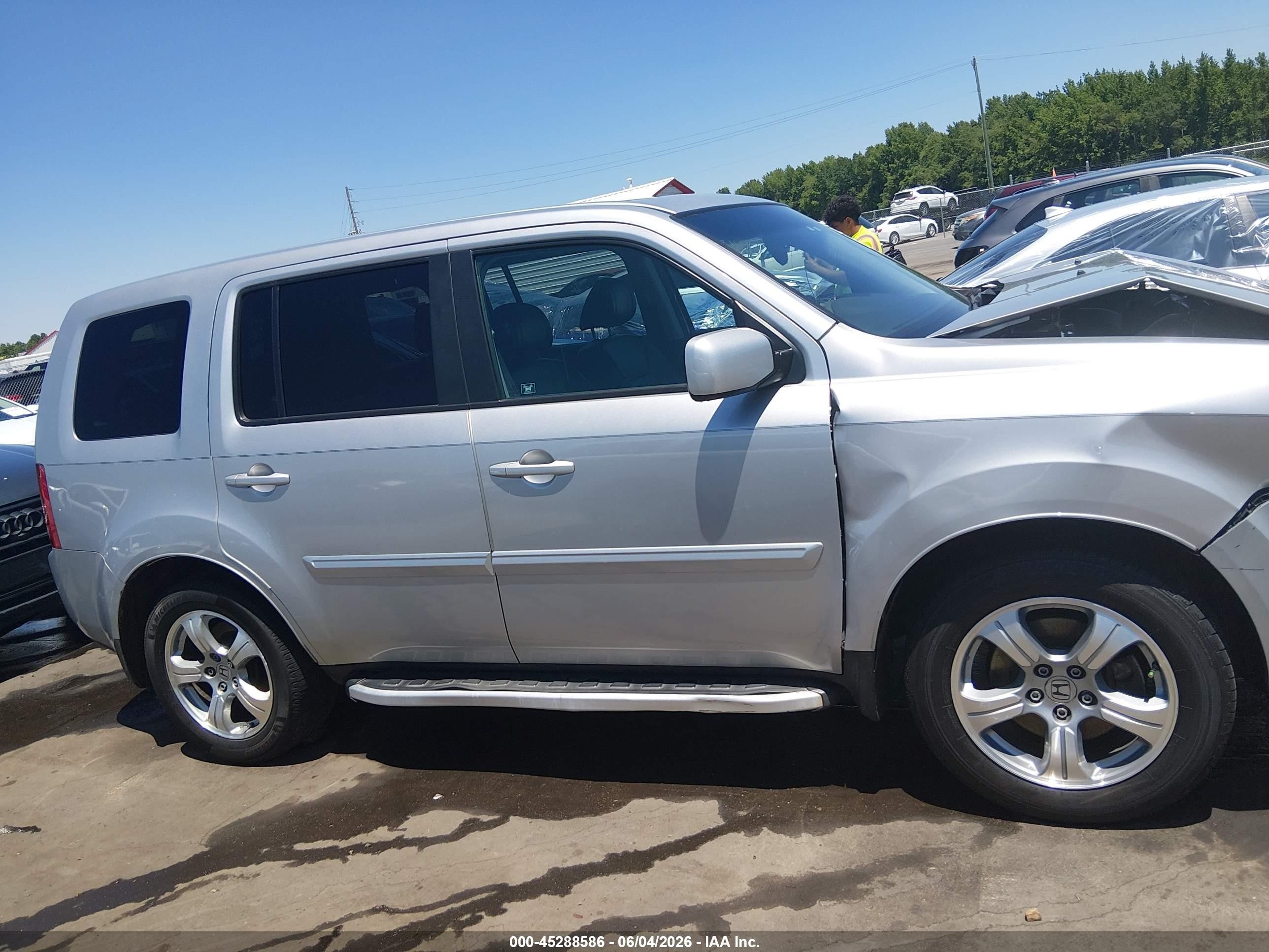 2012 Honda Pilot Ex-l Silver vin: 5FNYF4H67CB043967