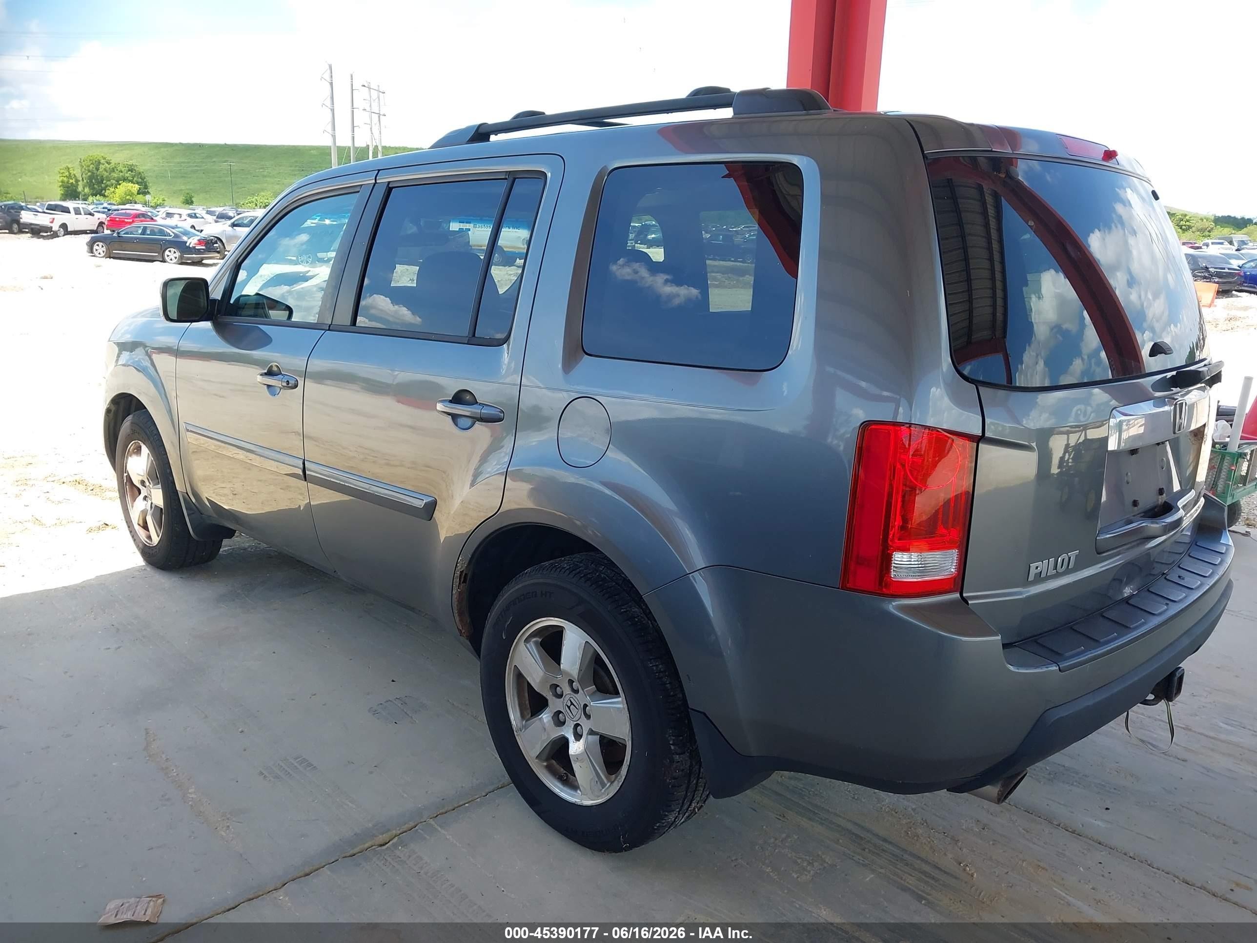 2011 Honda Pilot Ex-l Gray vin: 5FNYF4H68BB026822