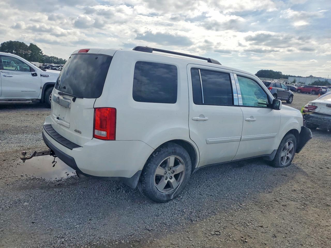 2011 Honda Pilot Exl Белый vin: 5FNYF4H68BB104256