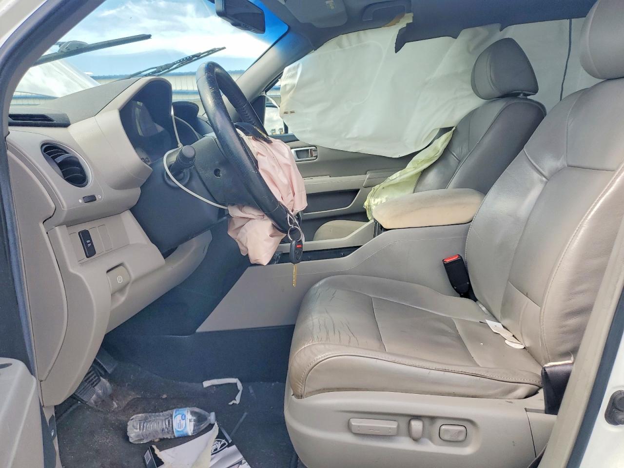 2011 Honda Pilot Exl Белый vin: 5FNYF4H68BB104256