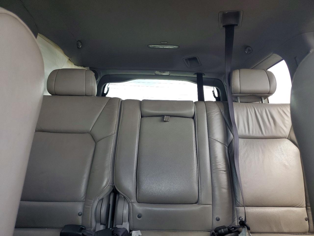 2011 Honda Pilot Exl Белый vin: 5FNYF4H68BB104256