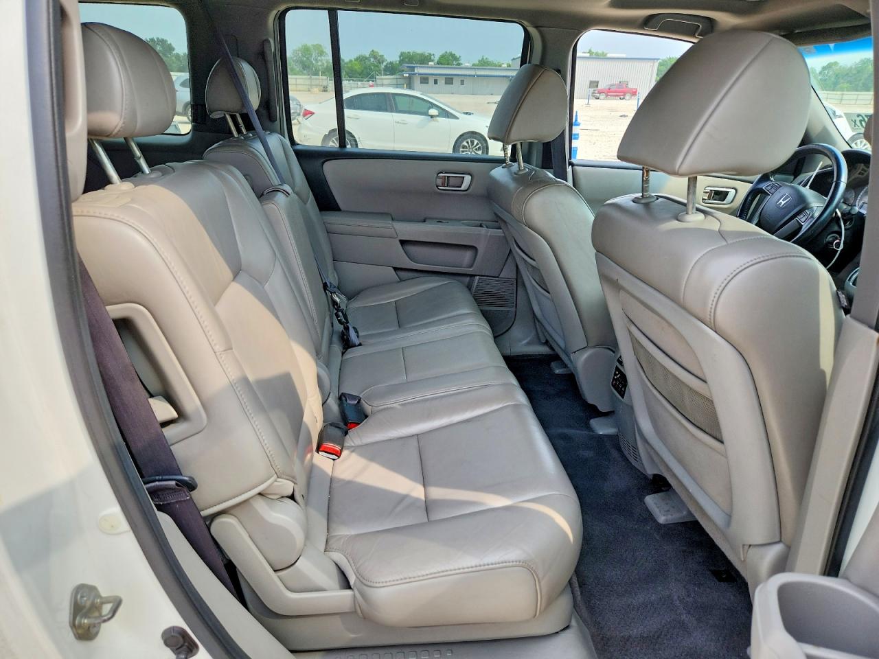 2011 Honda Pilot Exl White vin: 5FNYF4H69BB503404