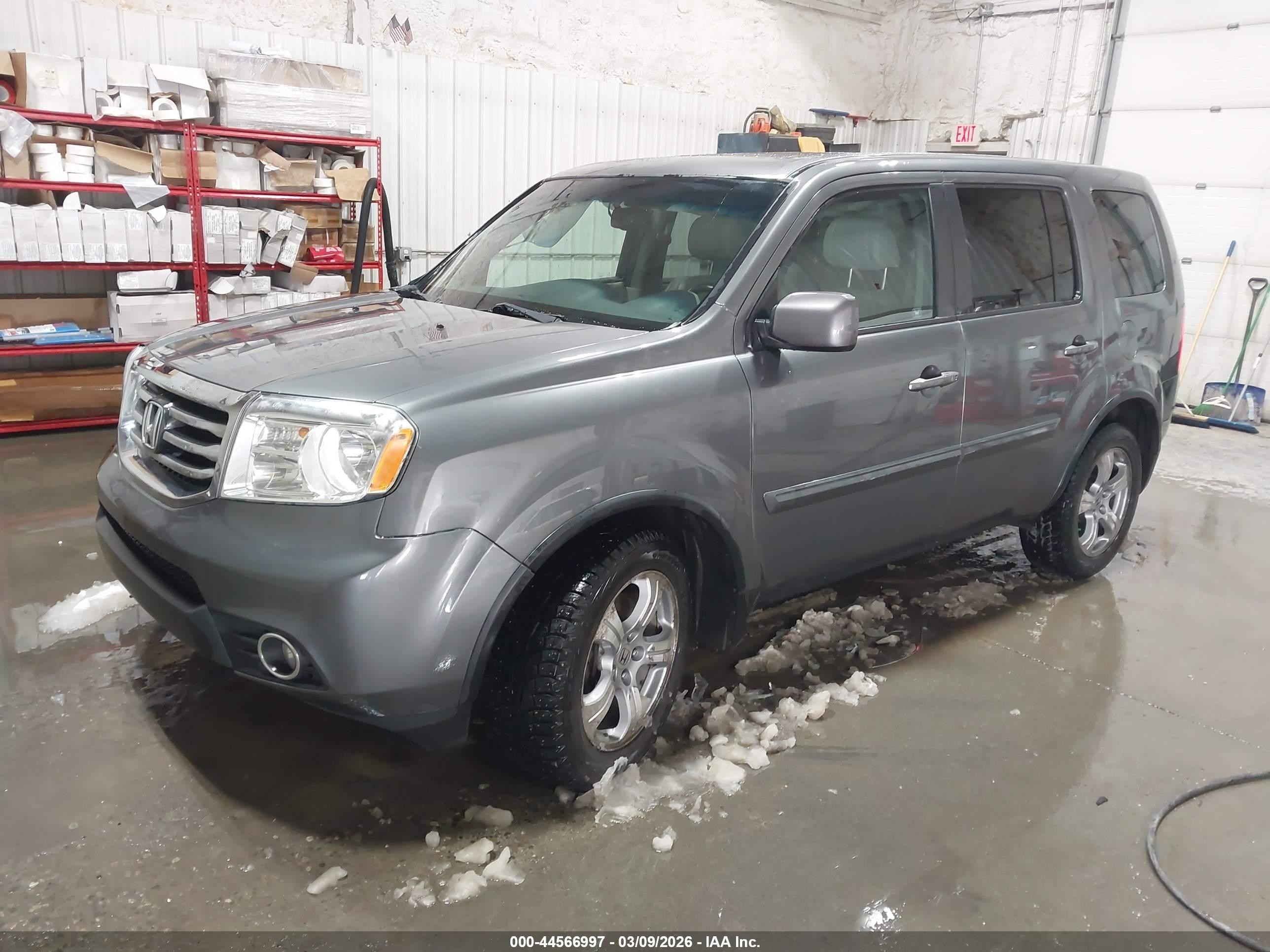 2012 Honda Pilot Ex-l Gray vin: 5FNYF4H69CB039578
