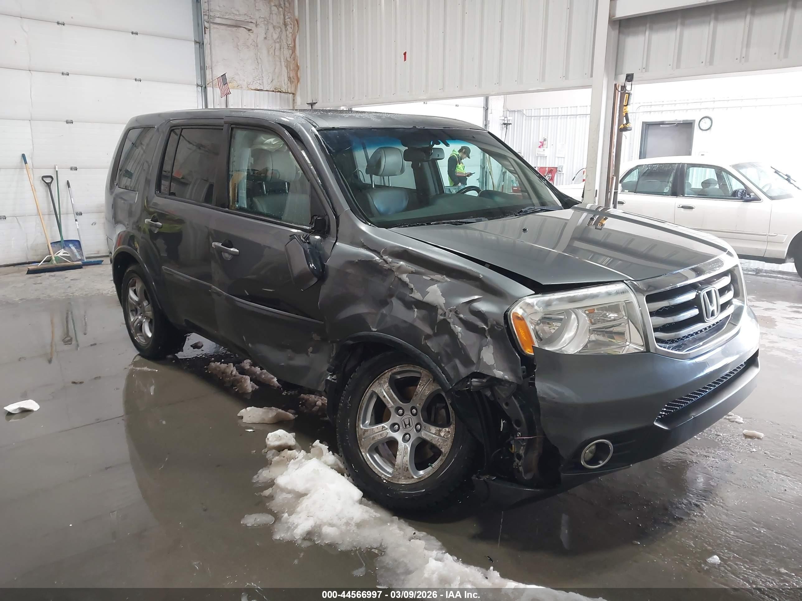2012 Honda Pilot Ex-l Gray vin: 5FNYF4H69CB039578