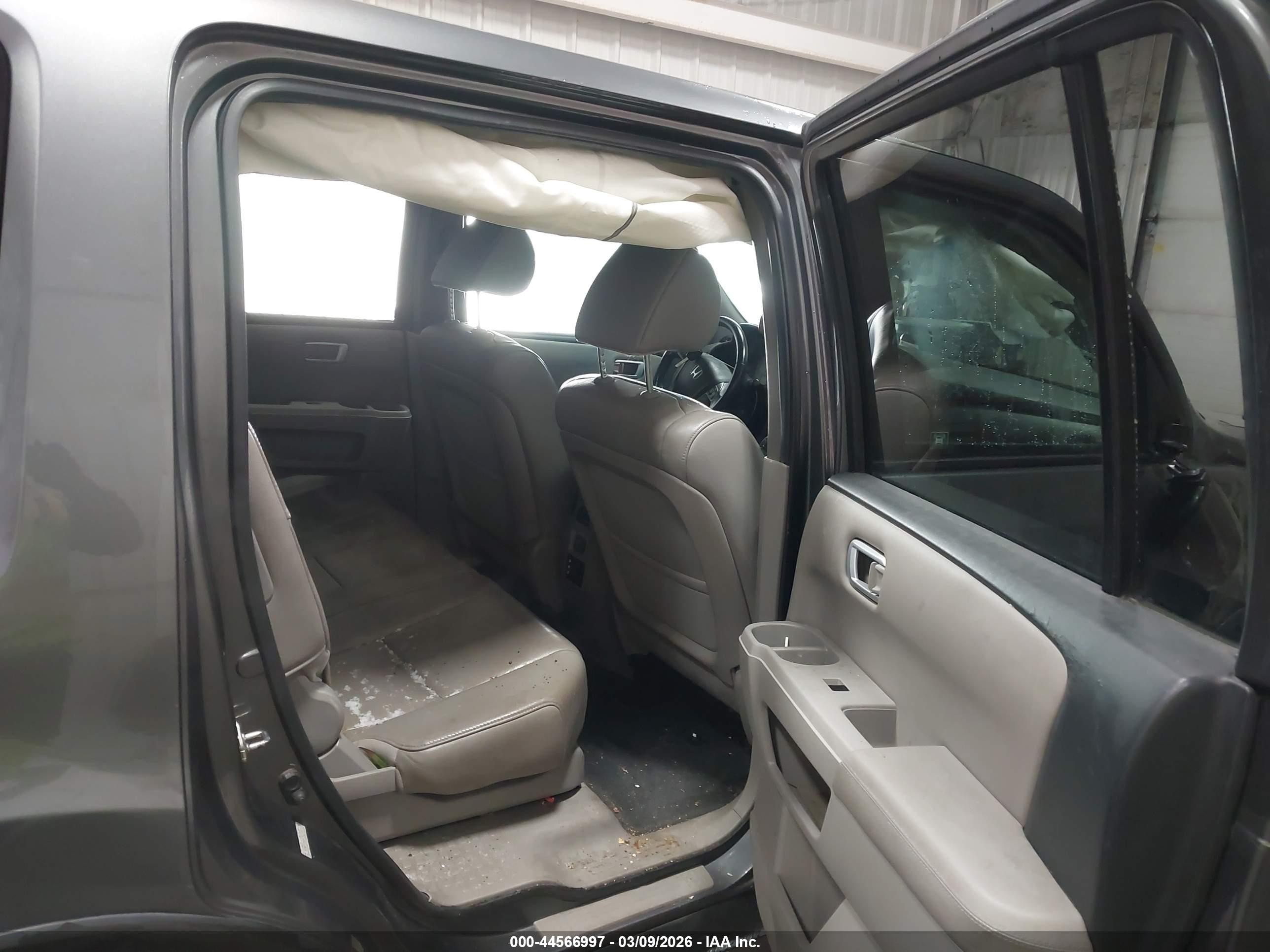 2012 Honda Pilot Ex-l Gray vin: 5FNYF4H69CB039578