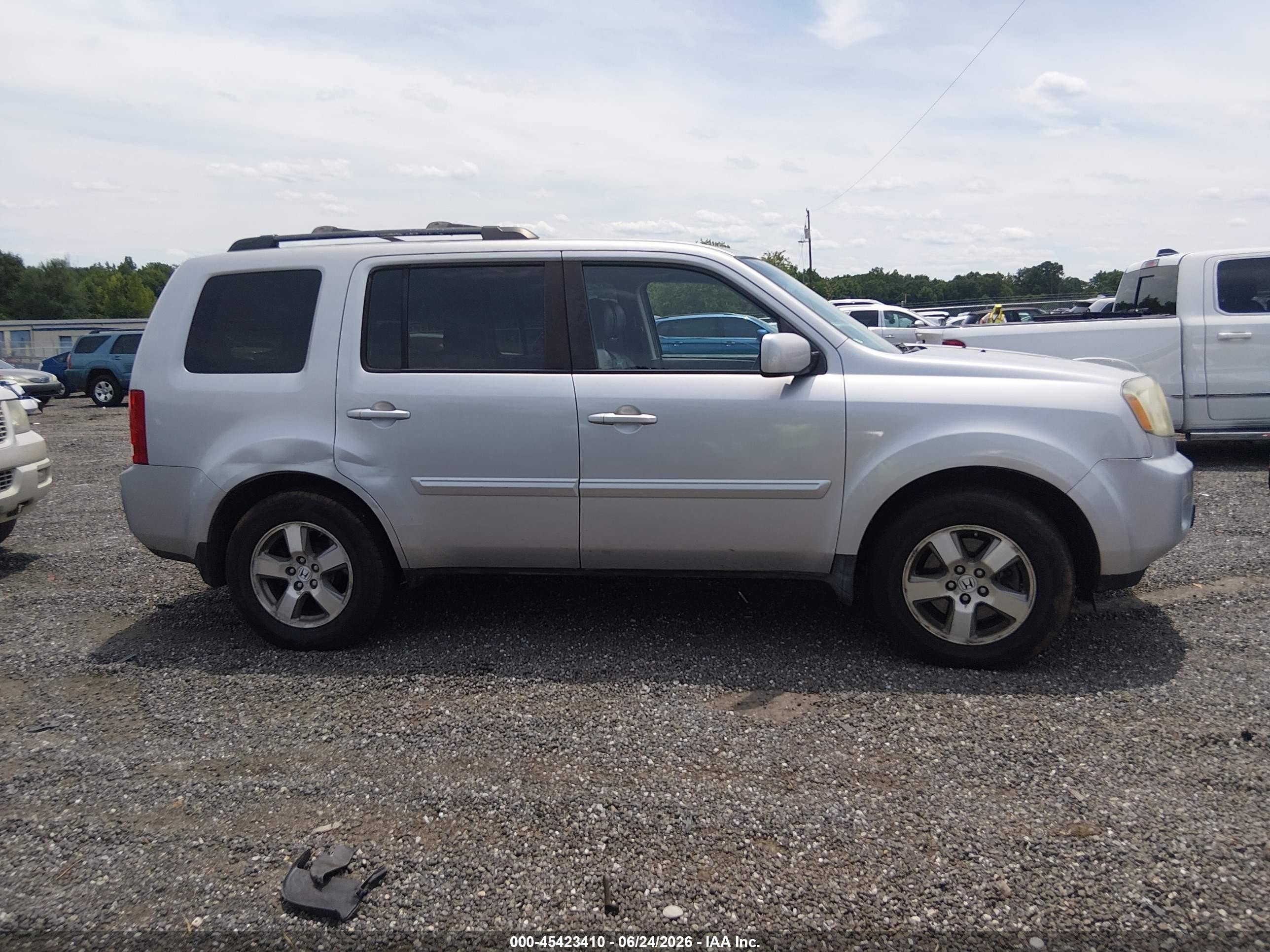 2010 Honda Pilot Ex-l Silver vin: 5FNYF4H6XAB033219