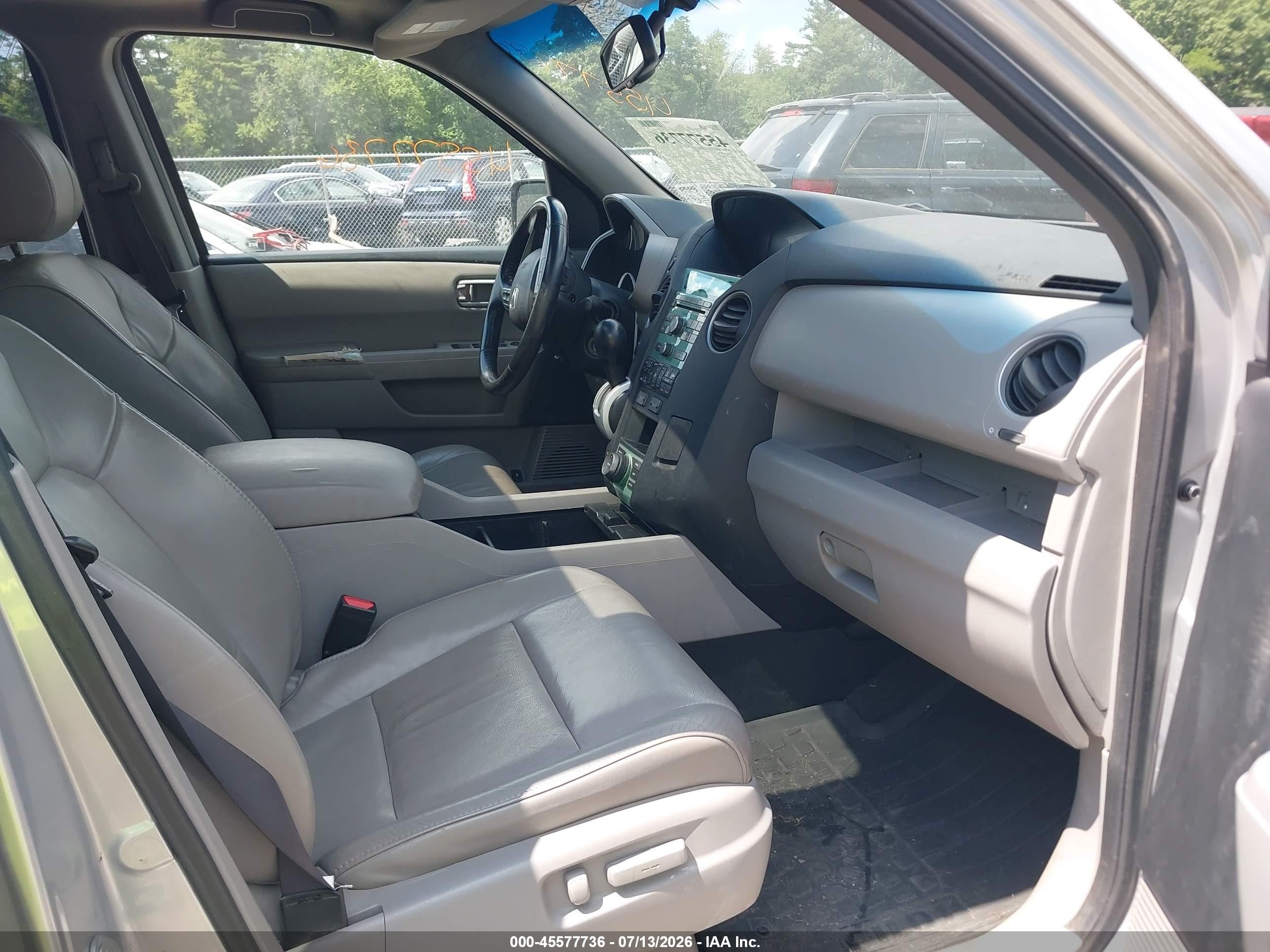 2011 Honda Pilot Ex-l Silver vin: 5FNYF4H70BB049780