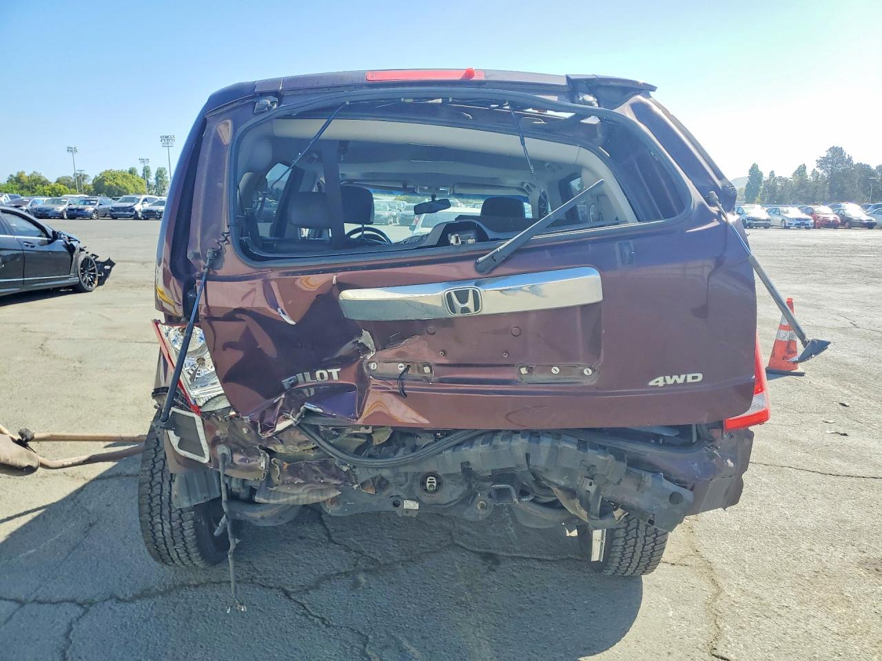 2011 Honda Pilot Exln Maroon vin: 5FNYF4H70BB071097