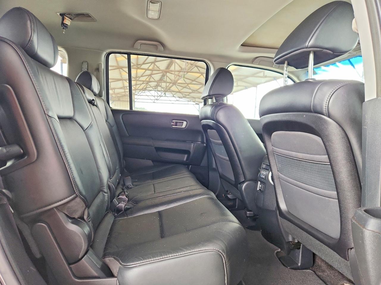 2011 Honda Pilot Exln Gray vin: 5FNYF4H71BB059699