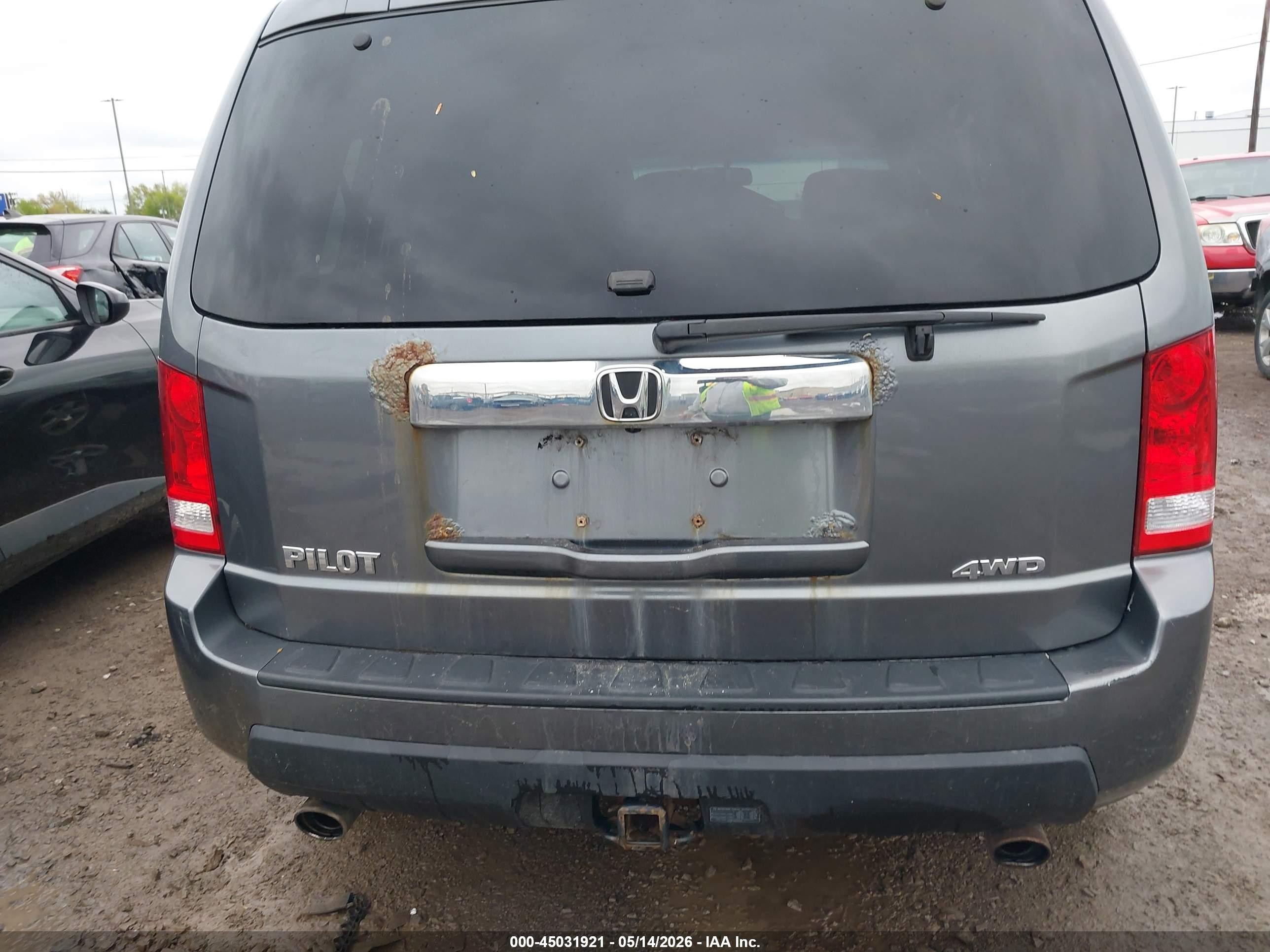 2011 Honda Pilot Ex-l Gray vin: 5FNYF4H71BB102891