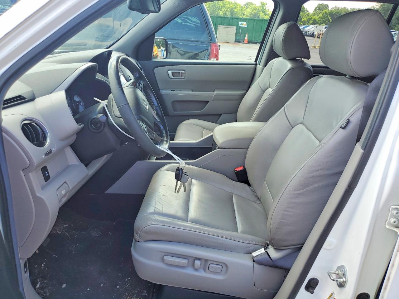 2013 Honda Pilot Exln White vin: 5FNYF4H71DB038306
