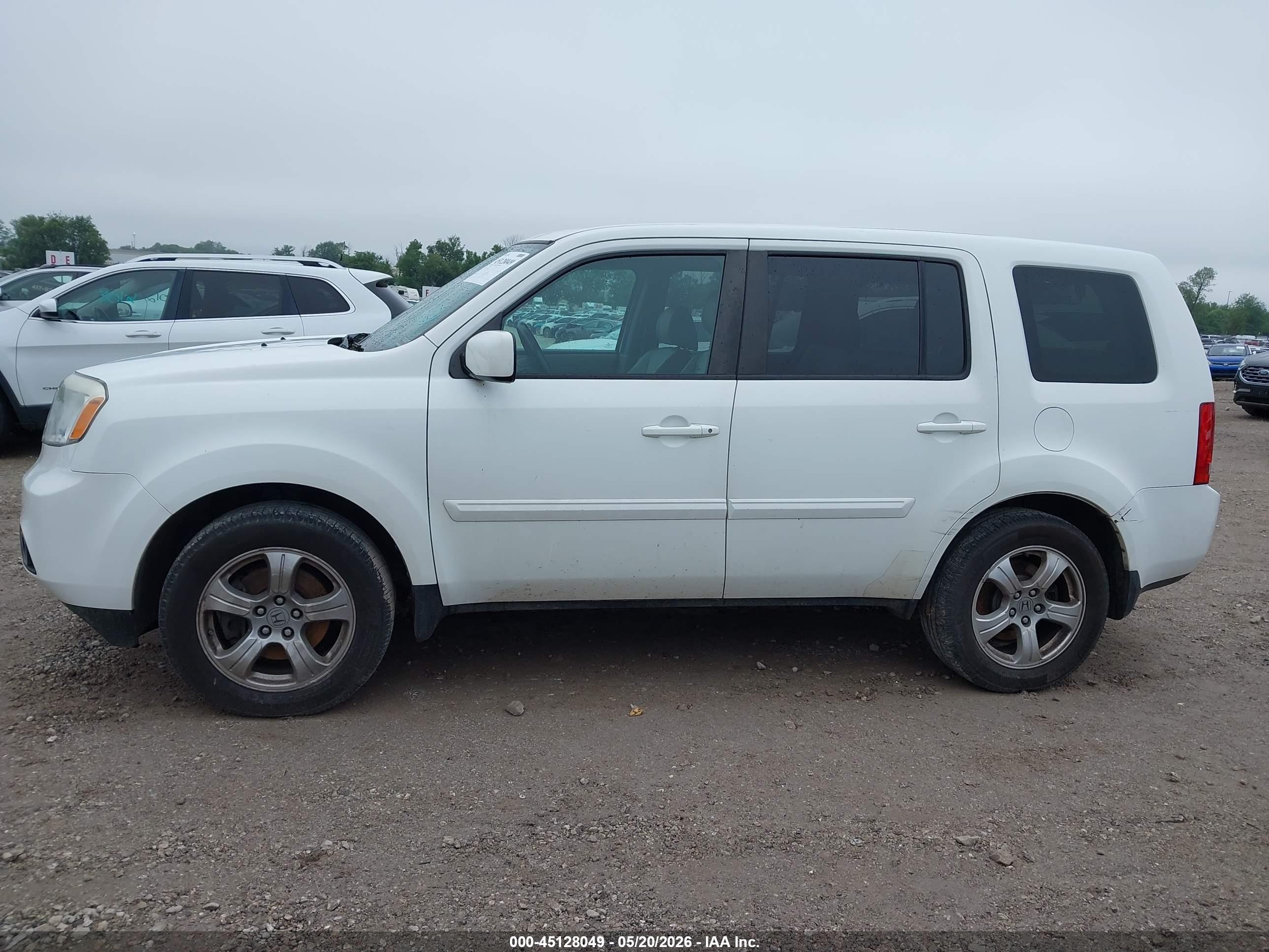 2013 Honda Pilot Ex-l White vin: 5FNYF4H71DB065263