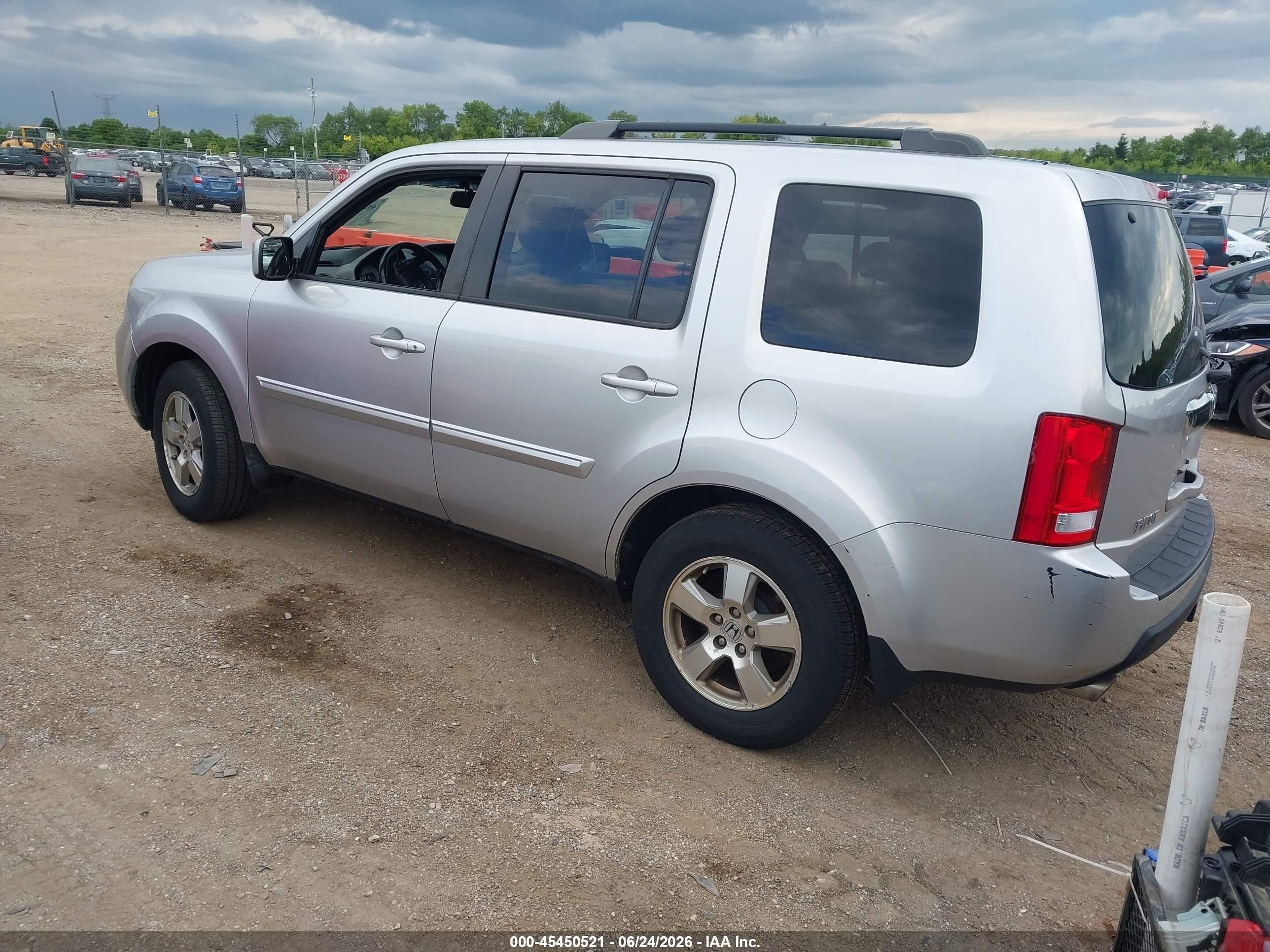 2011 Honda Pilot Ex-l Silver vin: 5FNYF4H72BB032933