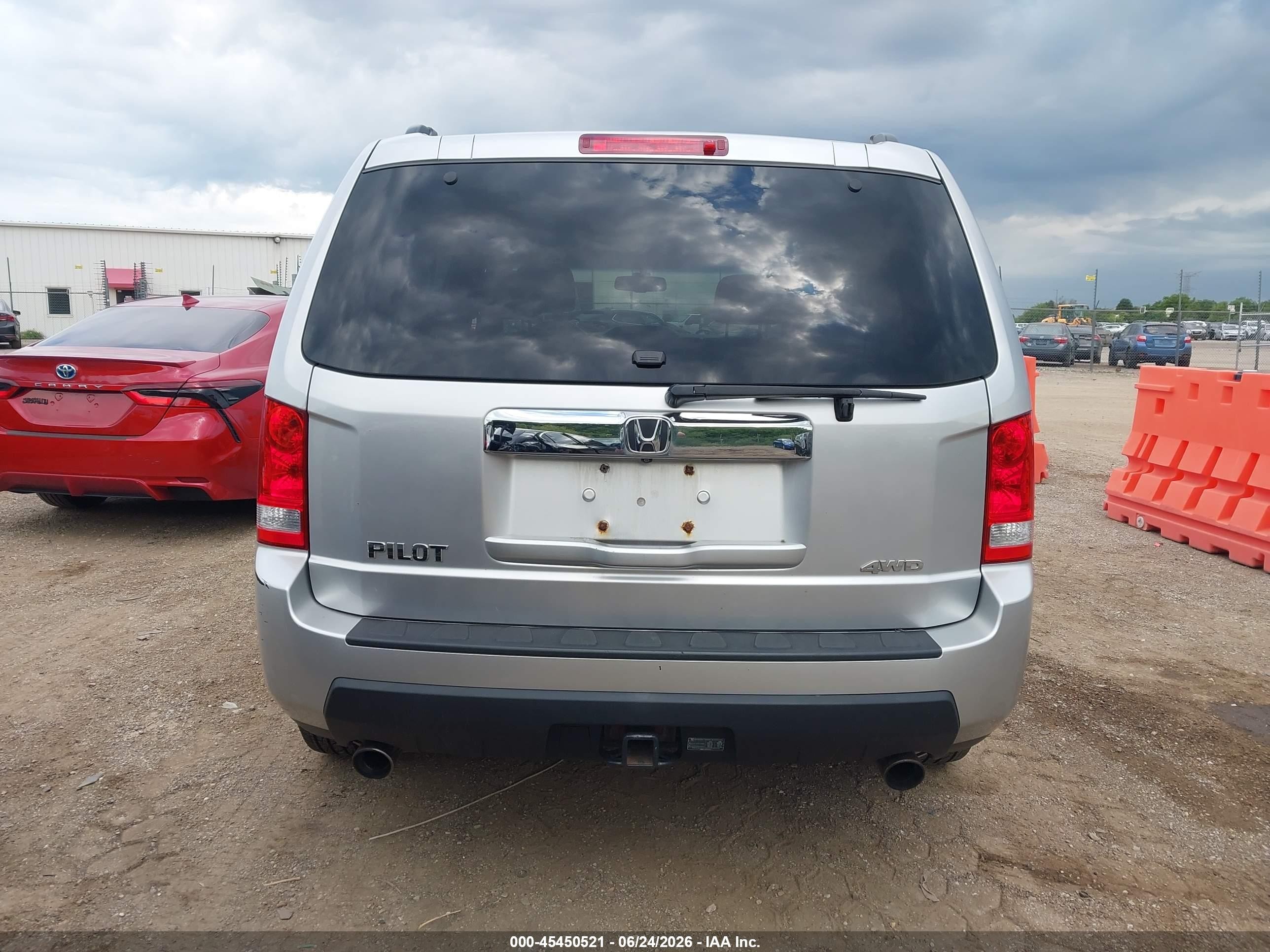 2011 Honda Pilot Ex-l Silver vin: 5FNYF4H72BB032933