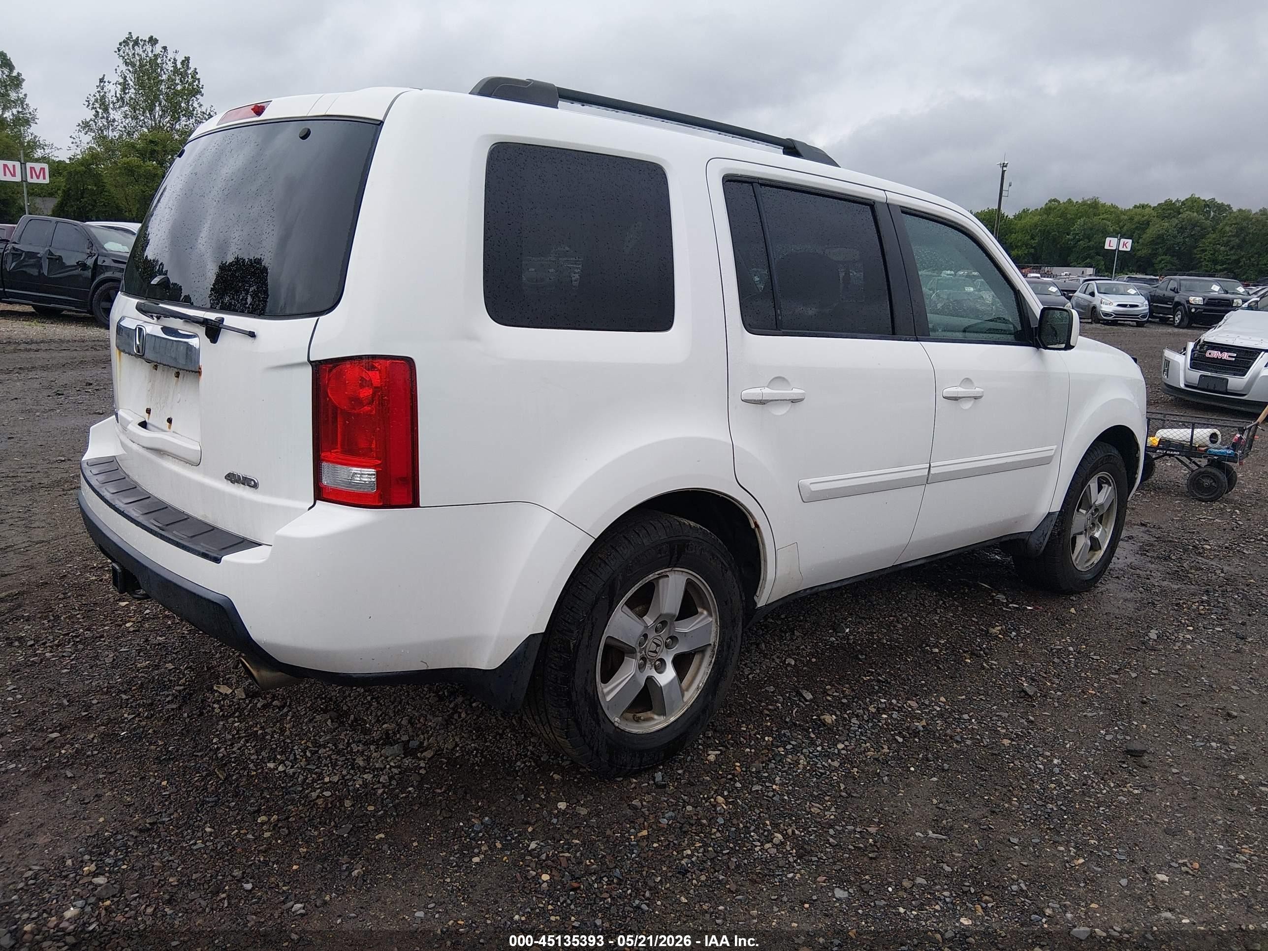 2011 Honda Pilot Ex-l White vin: 5FNYF4H72BB044404