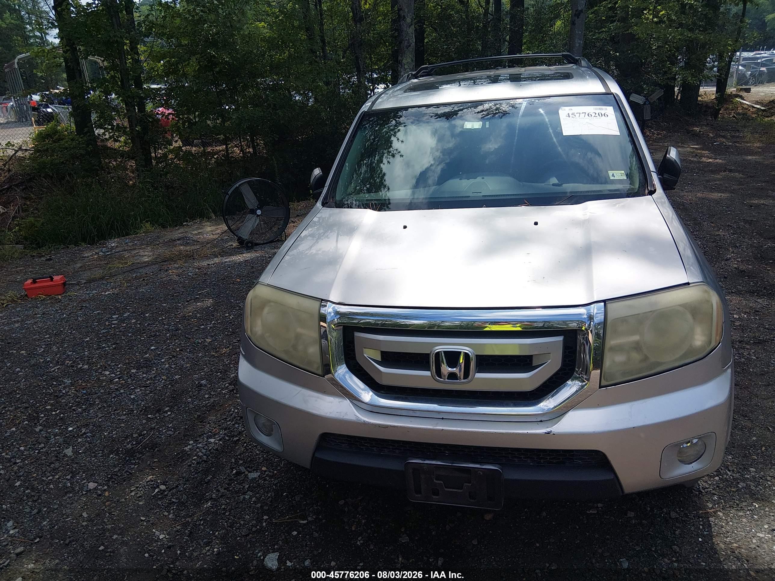 2011 Honda Pilot Ex-l Silver vin: 5FNYF4H72BB050168