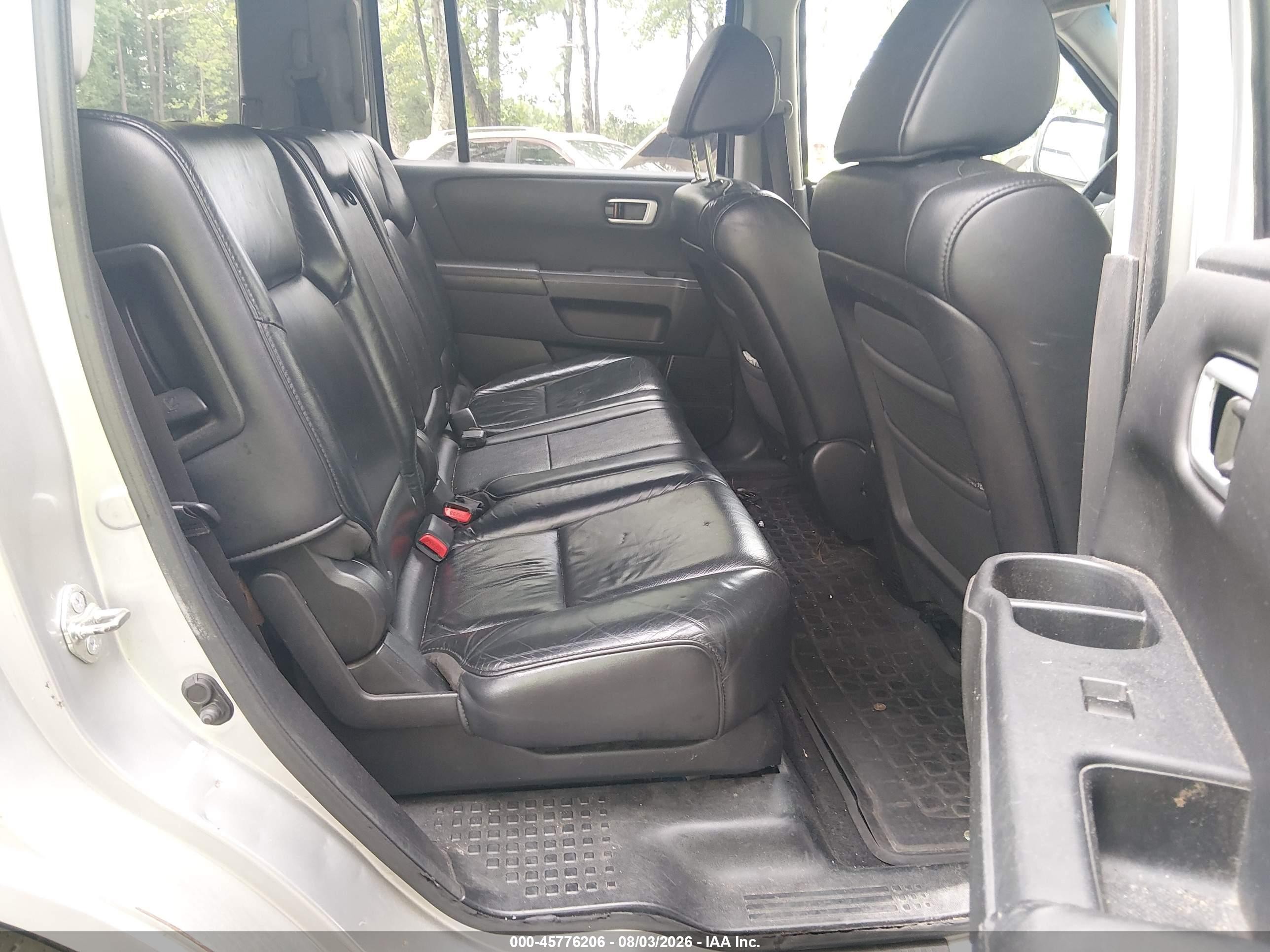 2011 Honda Pilot Ex-l Silver vin: 5FNYF4H72BB050168