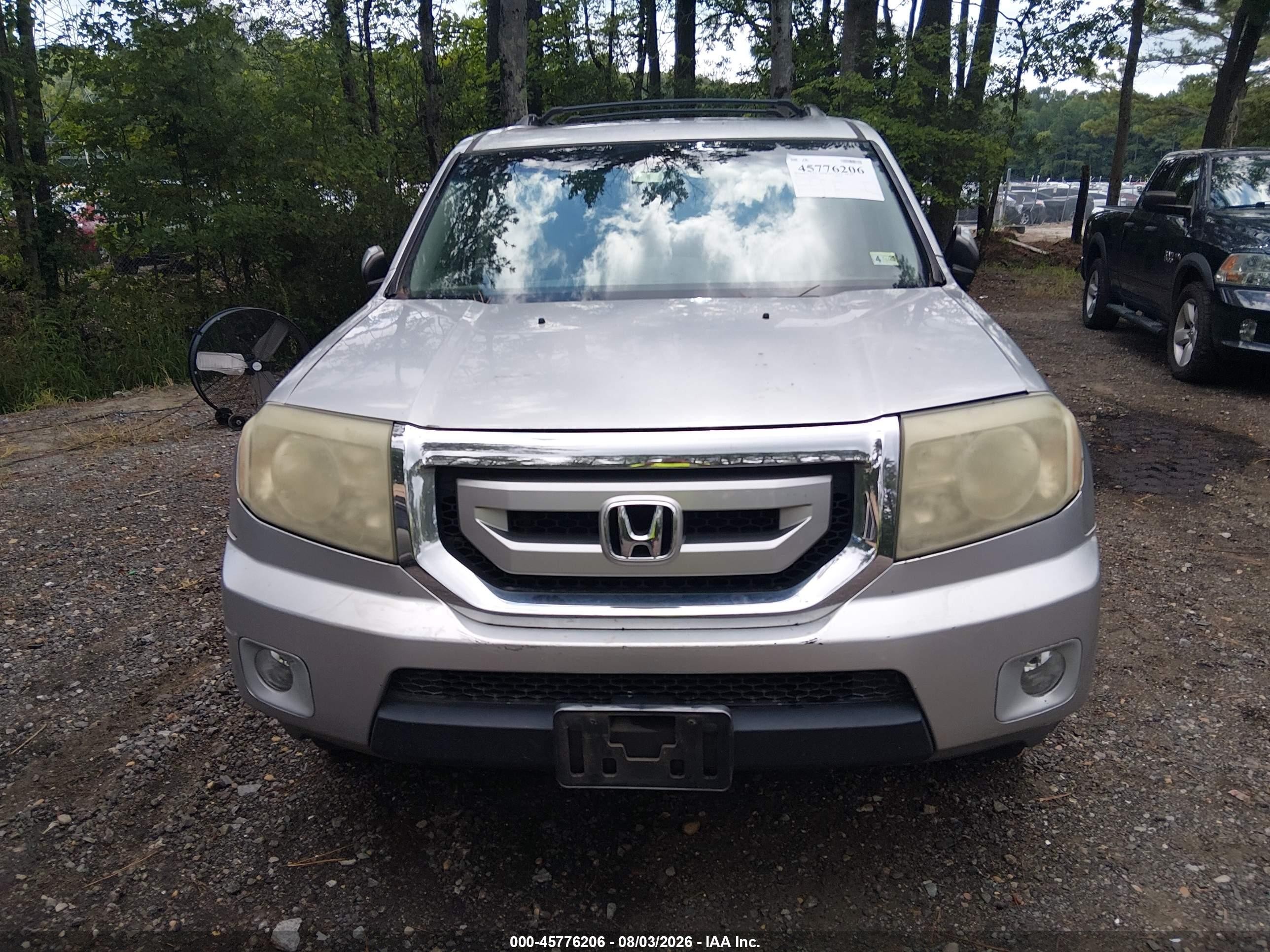 2011 Honda Pilot Ex-l Silver vin: 5FNYF4H72BB050168
