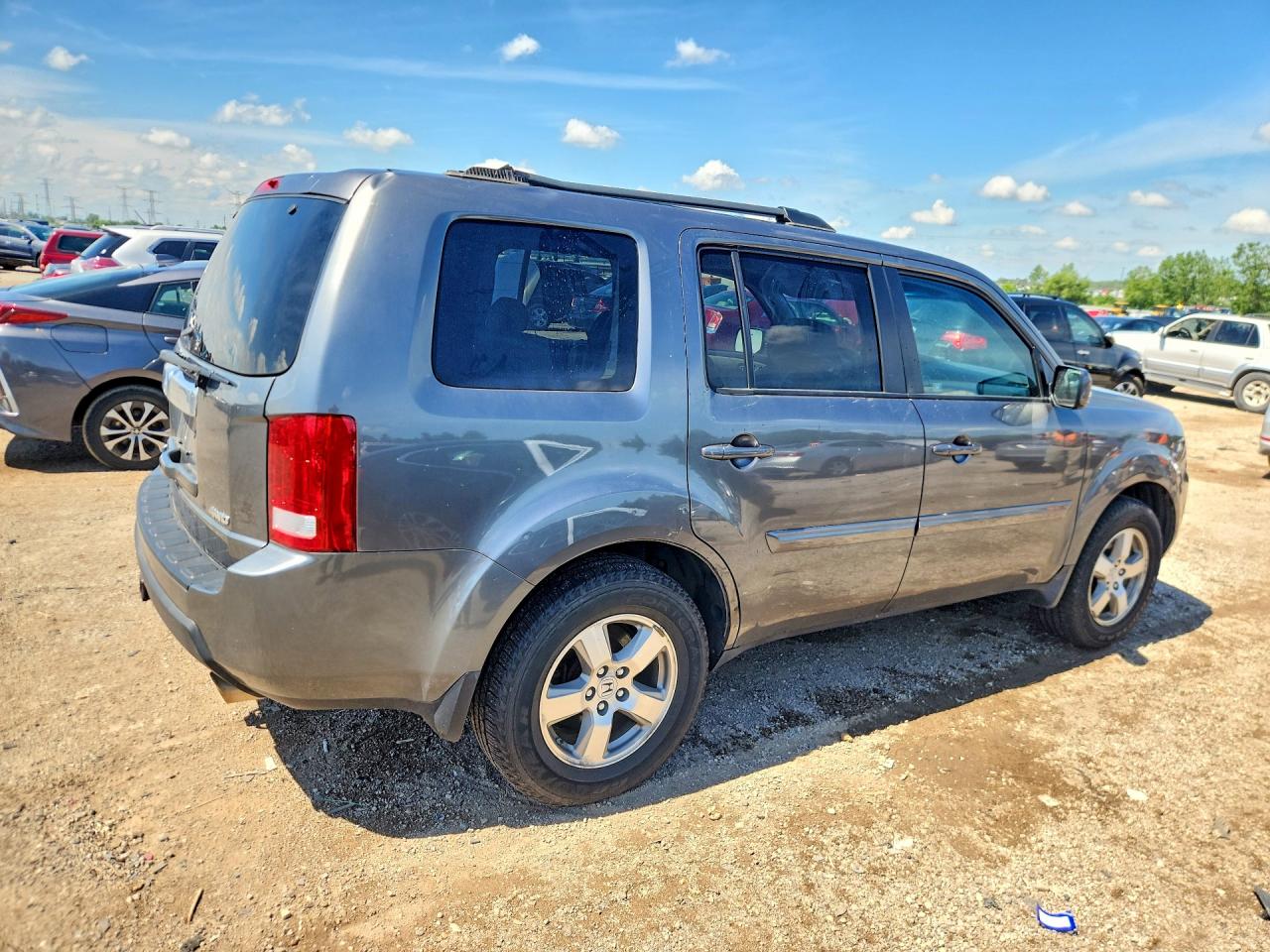 2011 Honda Pilot Exln Gray vin: 5FNYF4H72BB051711