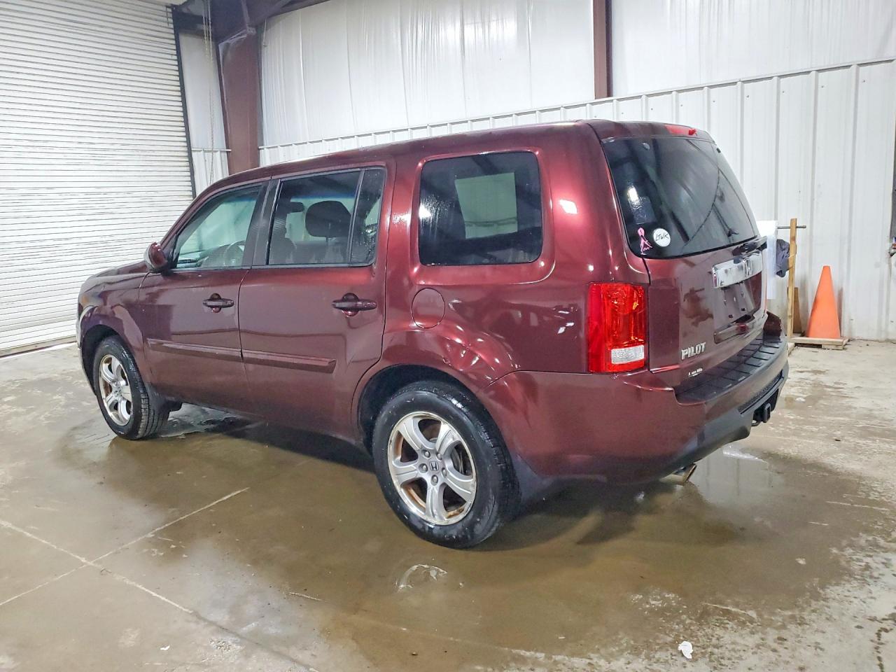 2012 Honda Pilot Exln Burgundy vin: 5FNYF4H72CB074293