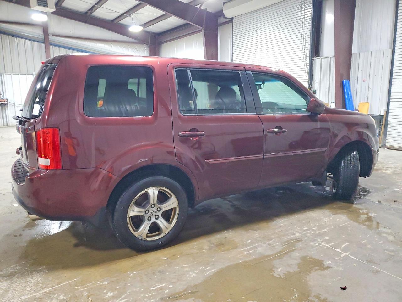 2012 Honda Pilot Exln Burgundy vin: 5FNYF4H72CB074293