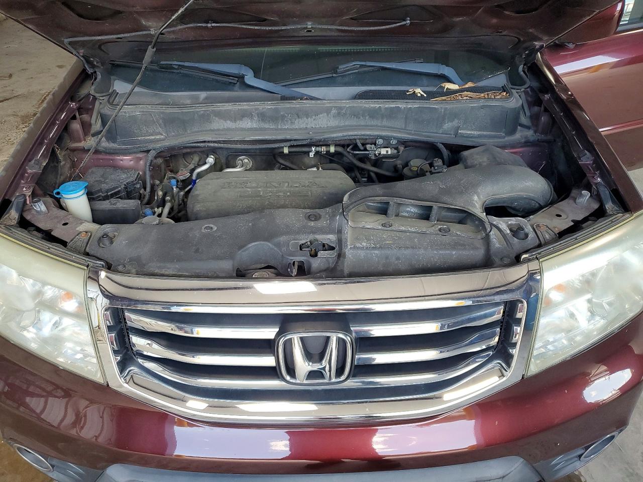 2012 Honda Pilot Exln Burgundy vin: 5FNYF4H72CB074293