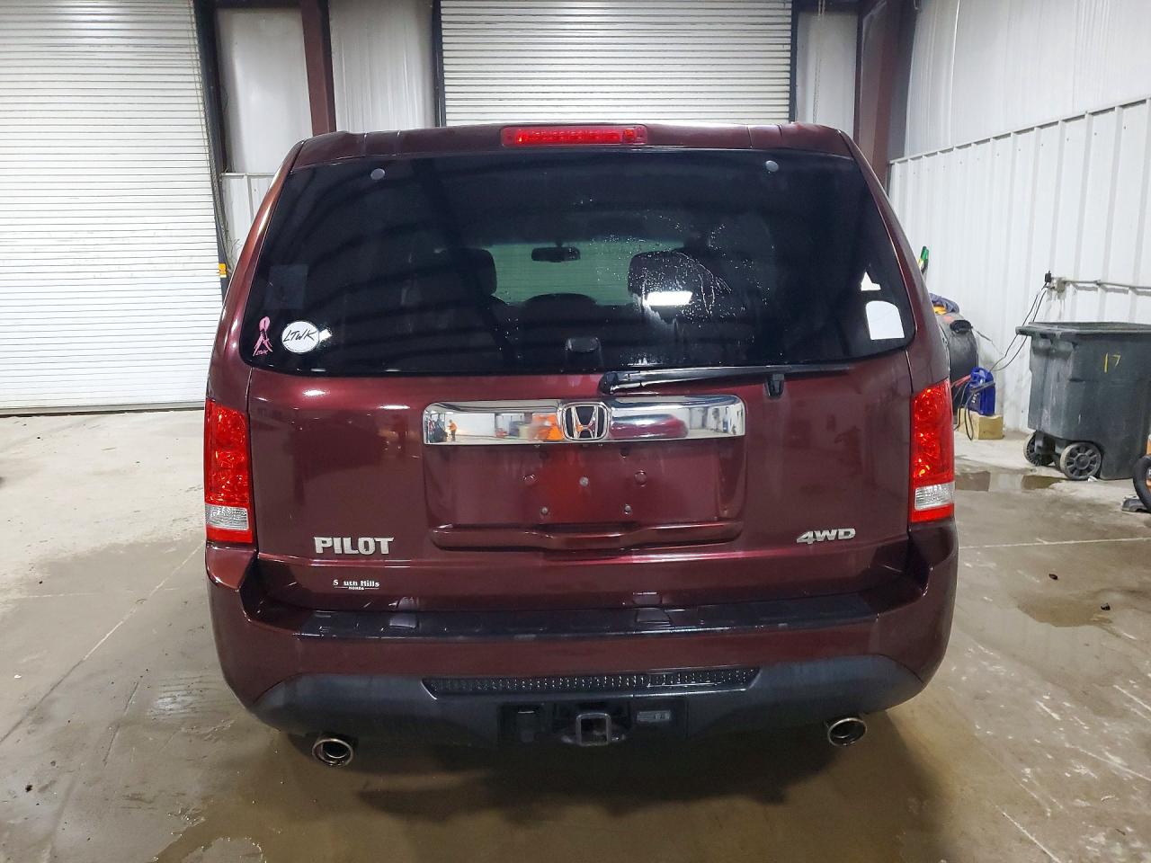 2012 Honda Pilot Exln Burgundy vin: 5FNYF4H72CB074293