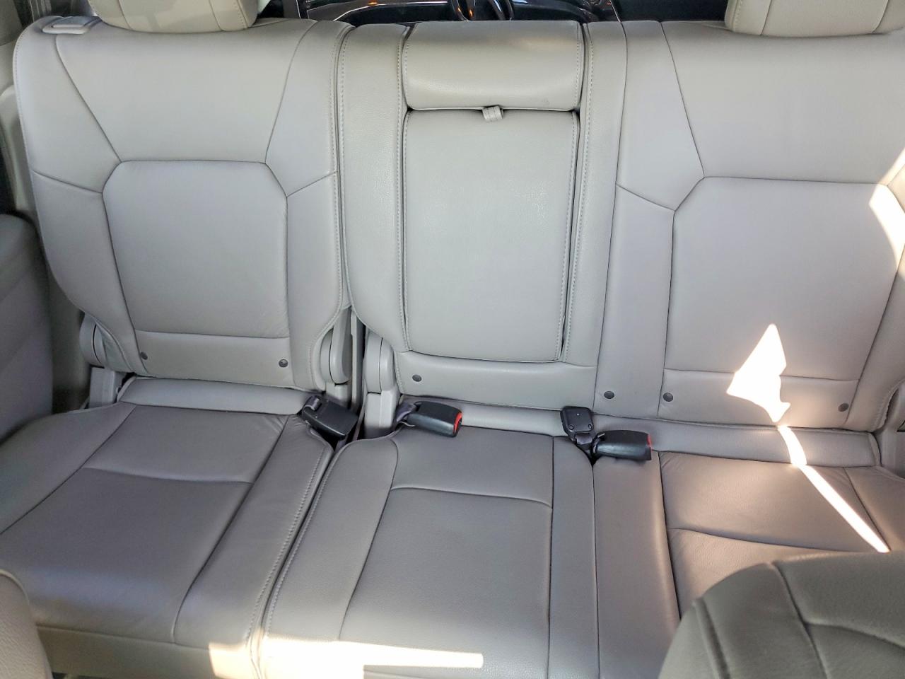 2013 Honda Pilot Exln Gray vin: 5FNYF4H72DB027489