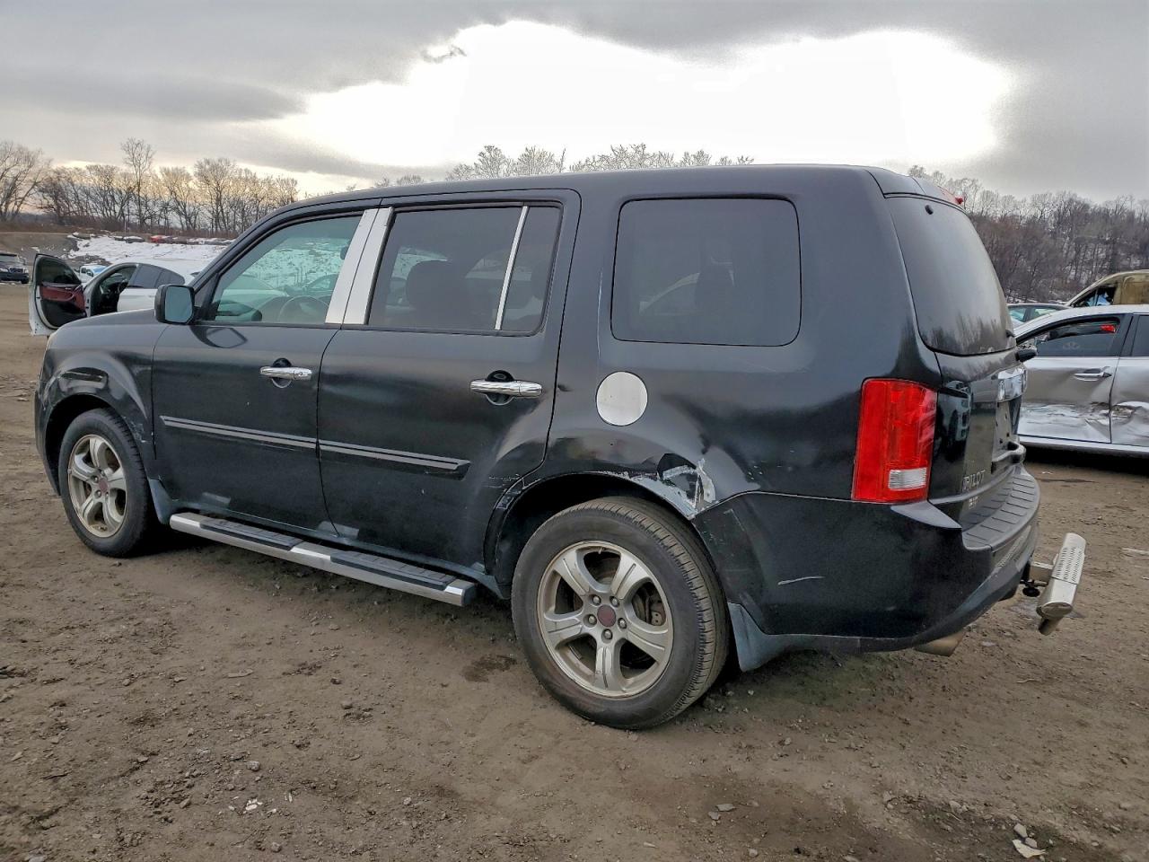 2013 Honda Pilot Черный vin: 5FNYF4H72DB052697