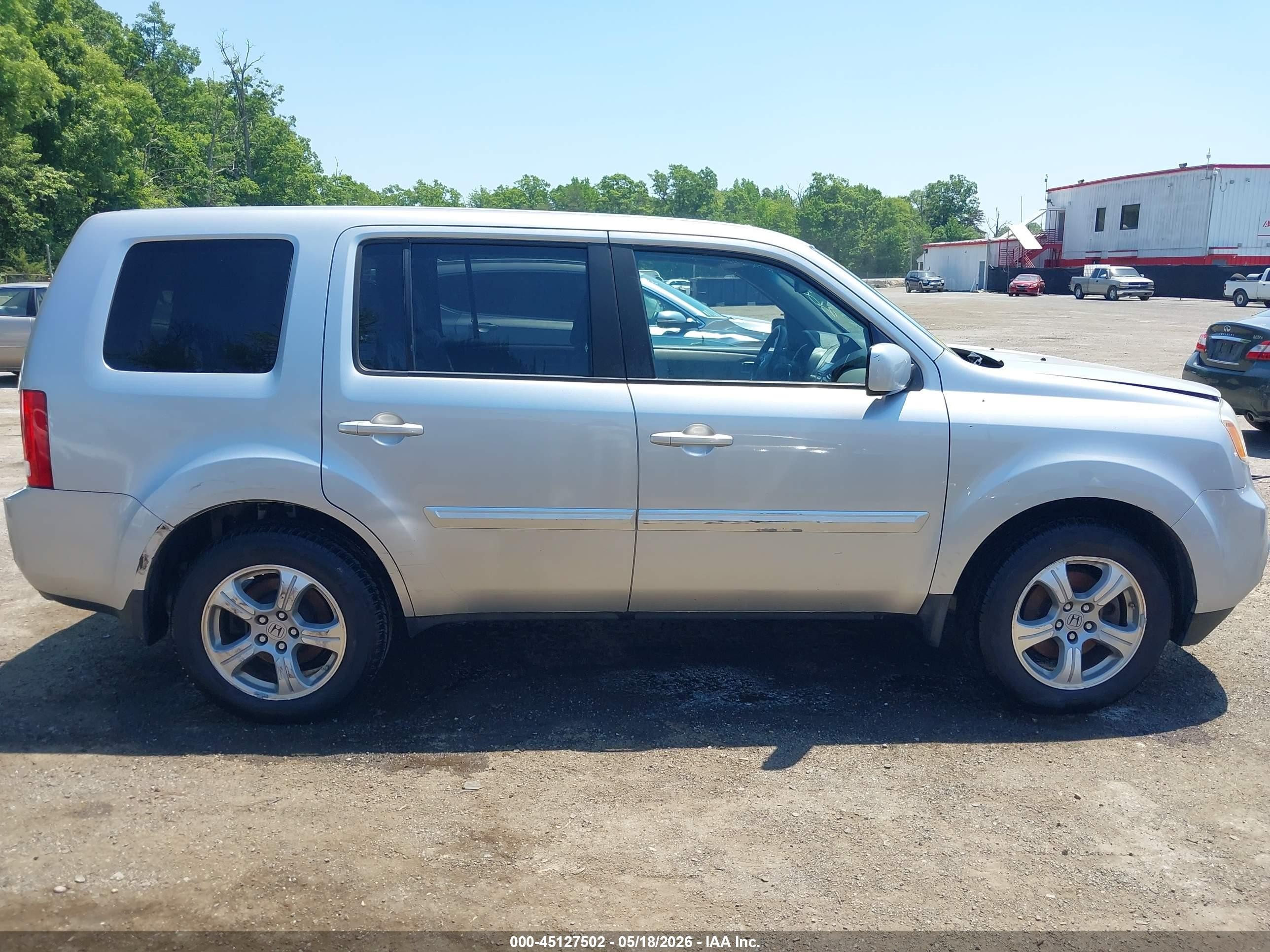 2014 Honda Pilot Ex-l Silver vin: 5FNYF4H72EB035450