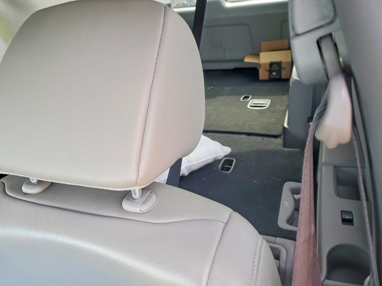 2015 Honda Pilot Exln White vin: 5FNYF4H72FB068921