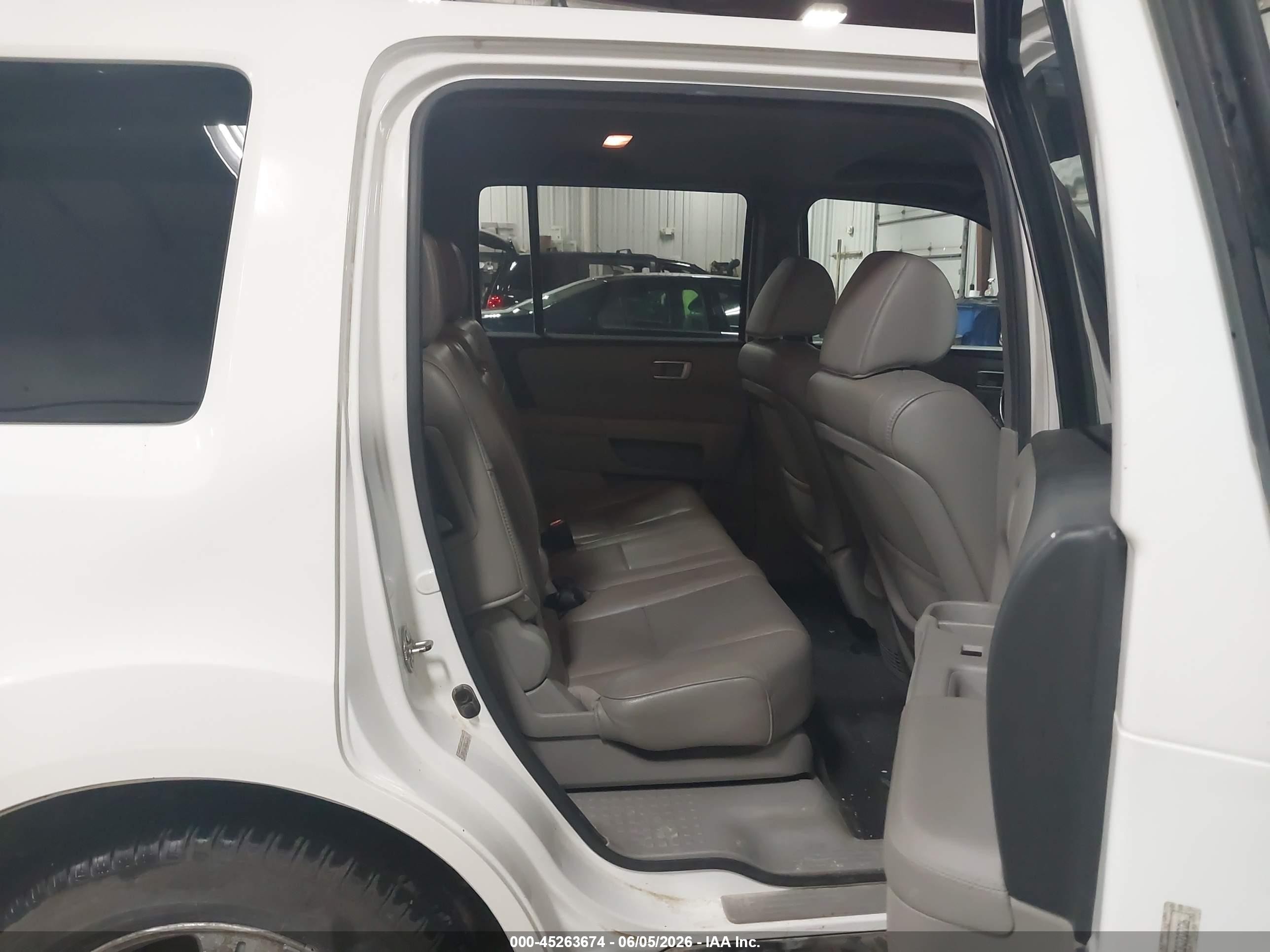 2012 Honda Pilot Ex-l White vin: 5FNYF4H73CB070706
