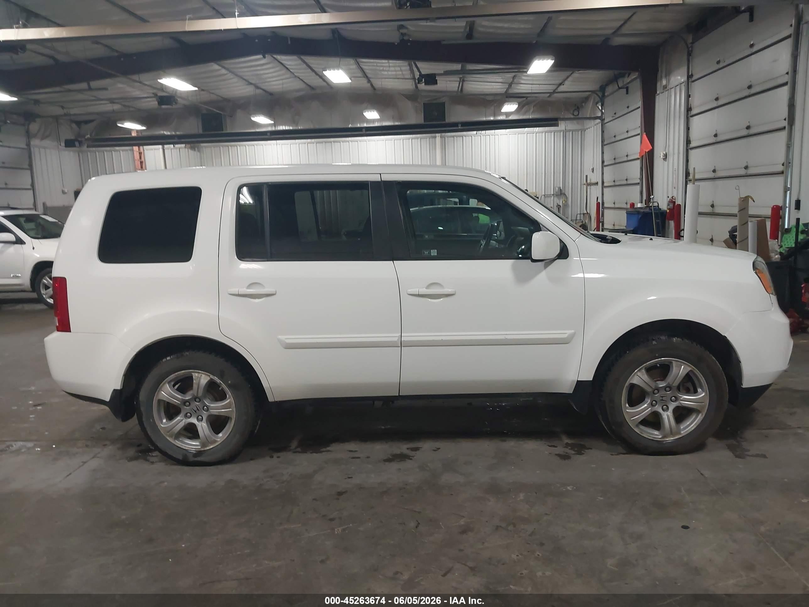 2012 Honda Pilot Ex-l White vin: 5FNYF4H73CB070706
