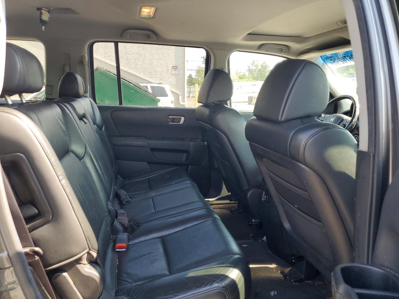 2011 Honda Pilot Exln Gray vin: 5FNYF4H74BB095368