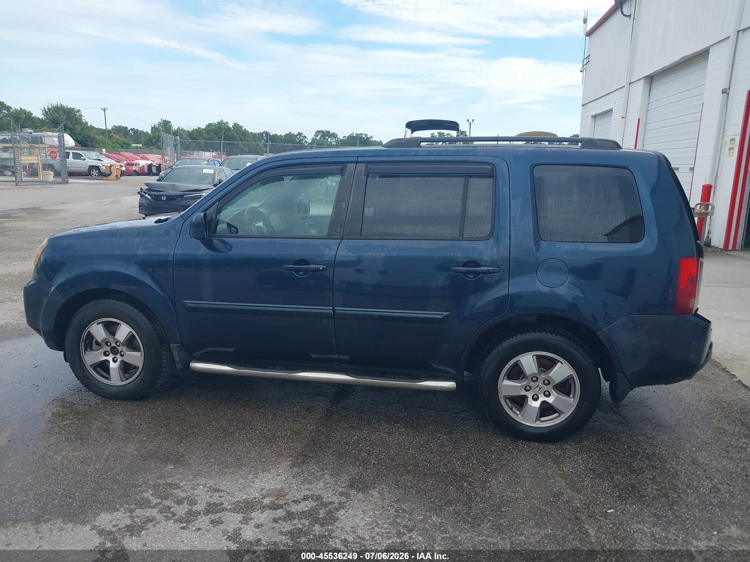 2011 Honda Pilot Ex-l Blue vin: 5FNYF4H74BB099307