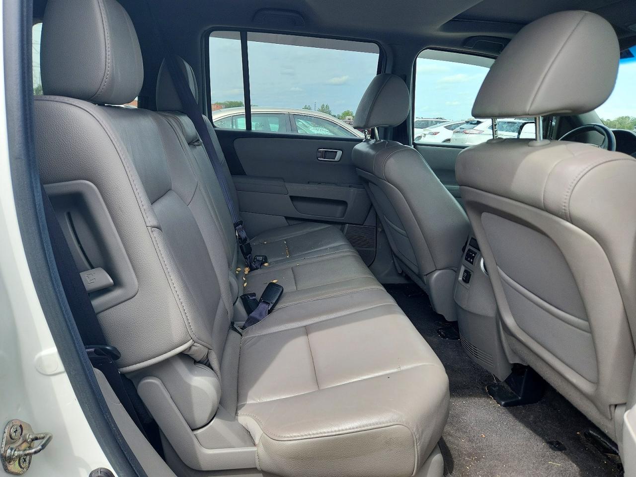 2012 Honda Pilot Exln White vin: 5FNYF4H74CB085991