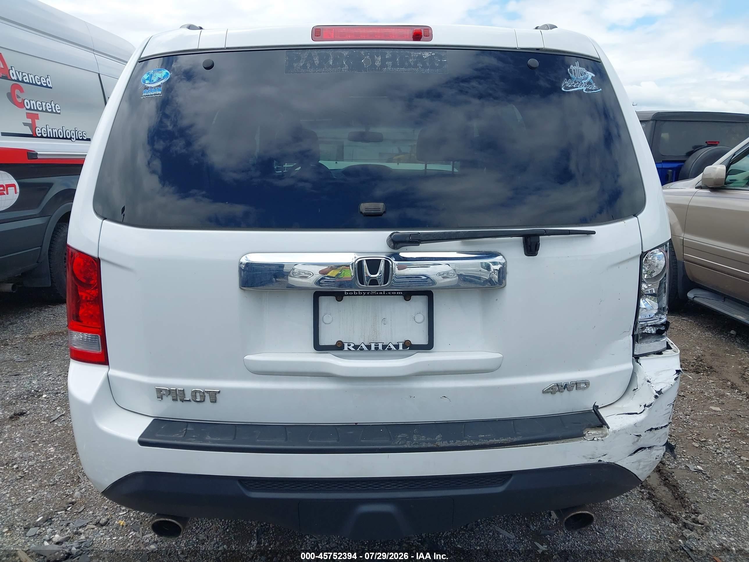 2013 Honda Pilot Ex-l White vin: 5FNYF4H74DB071848
